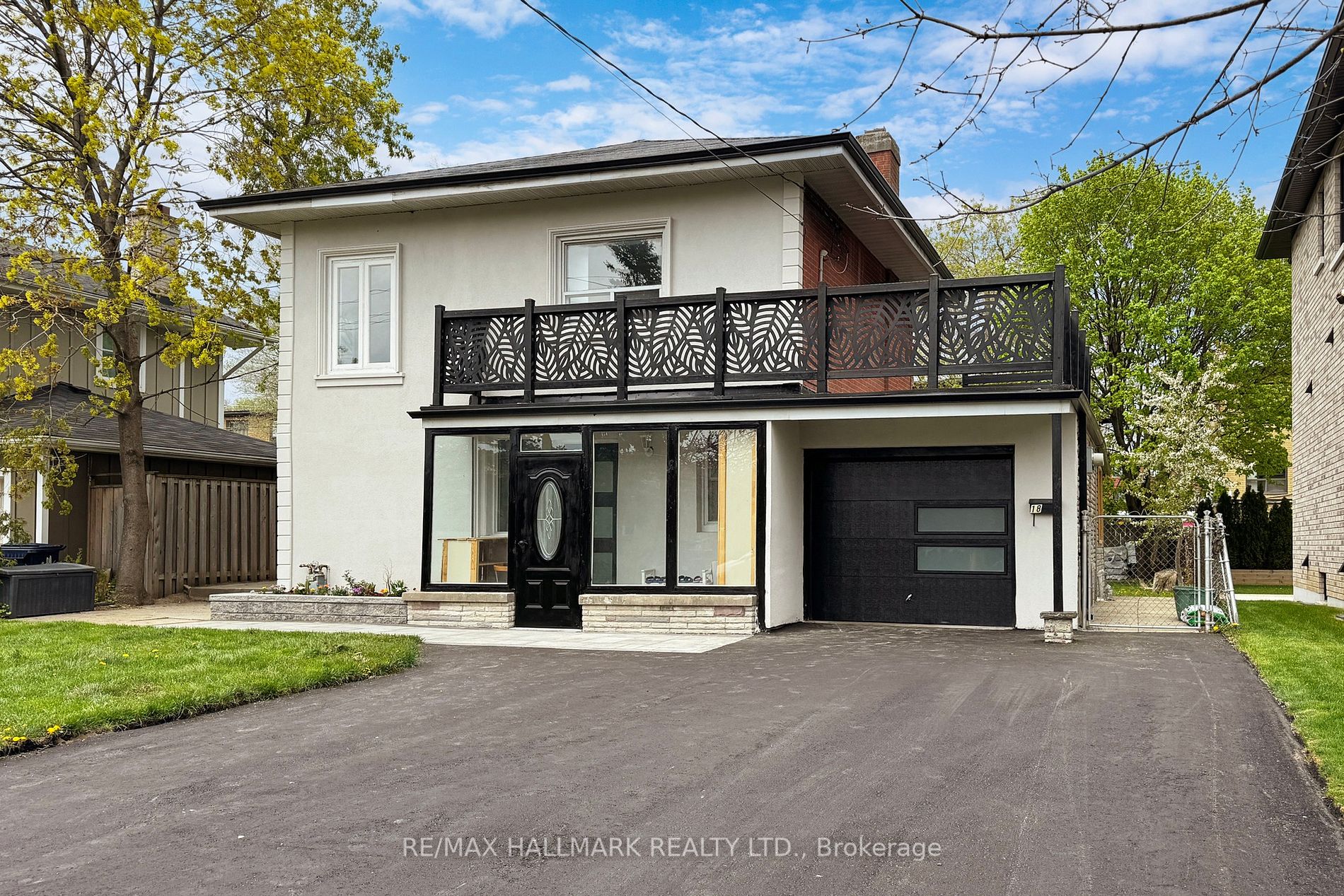 18 Cadillac Ave