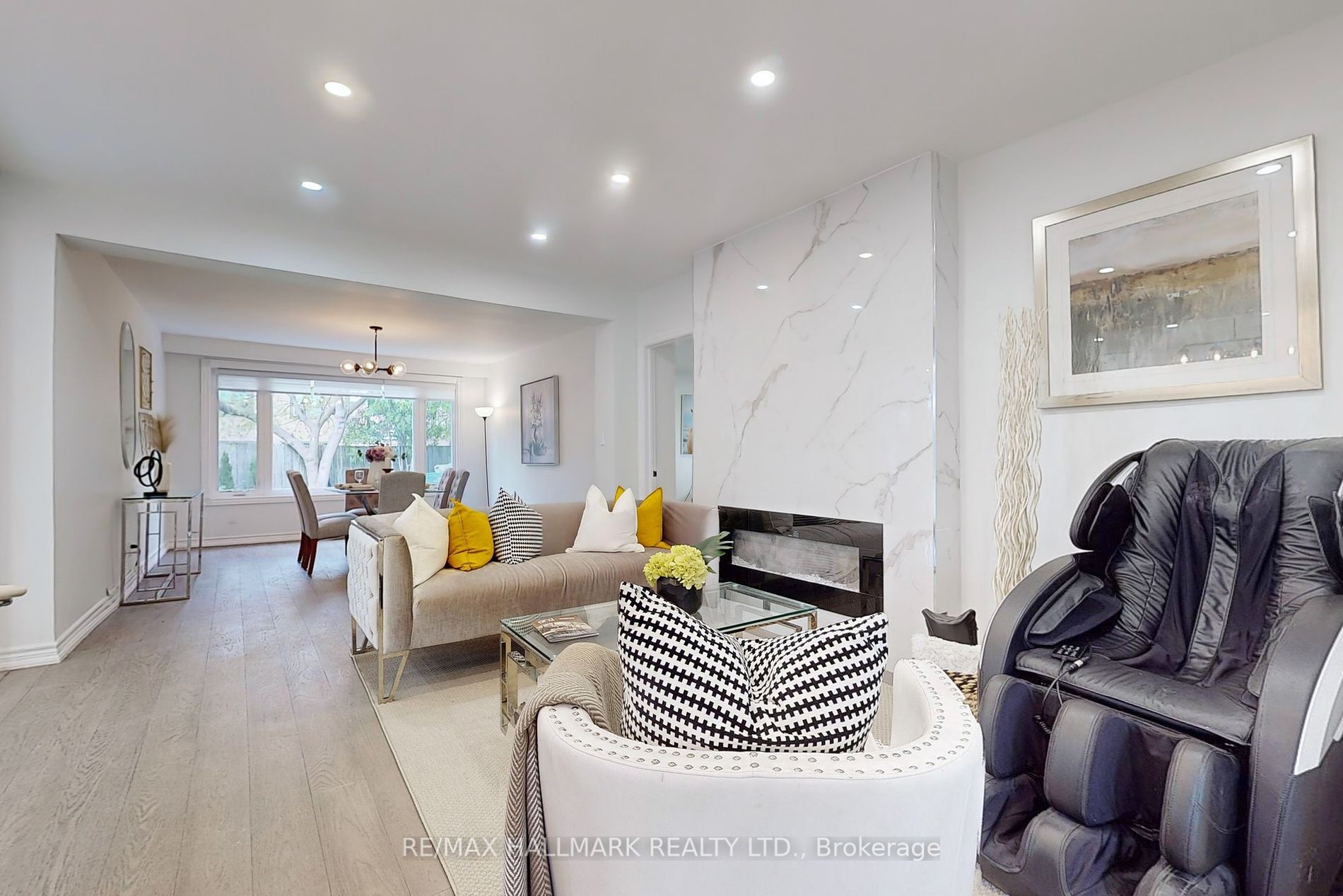 18 Cadillac Ave