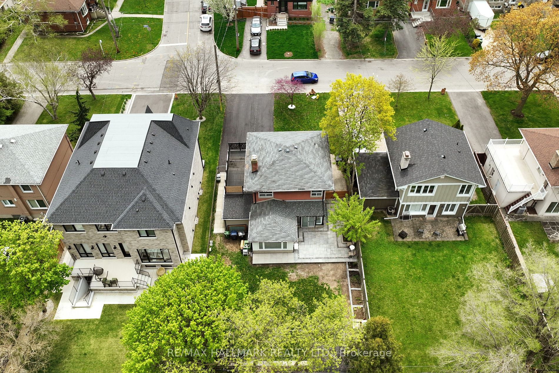 18 Cadillac Ave