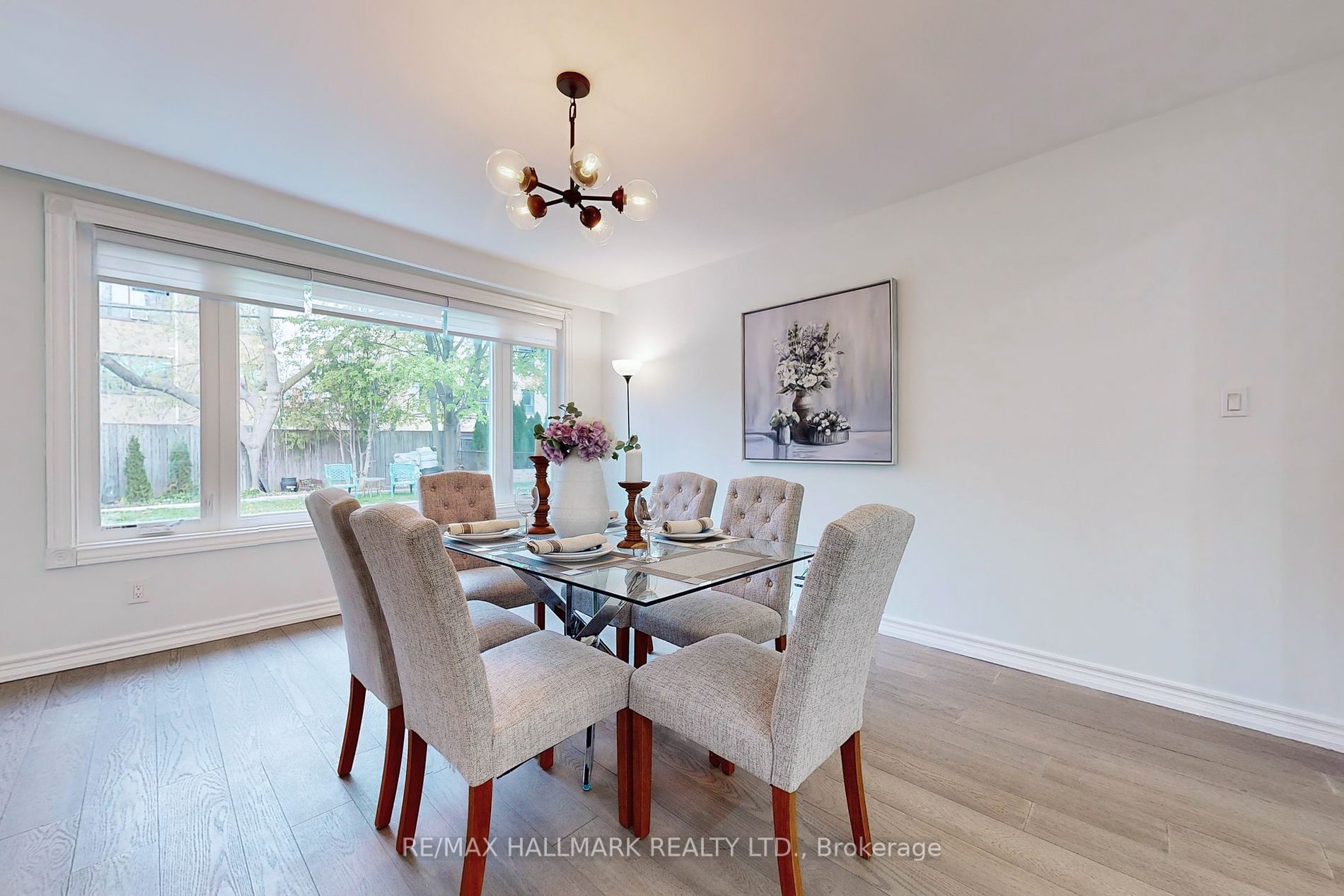 18 Cadillac Ave