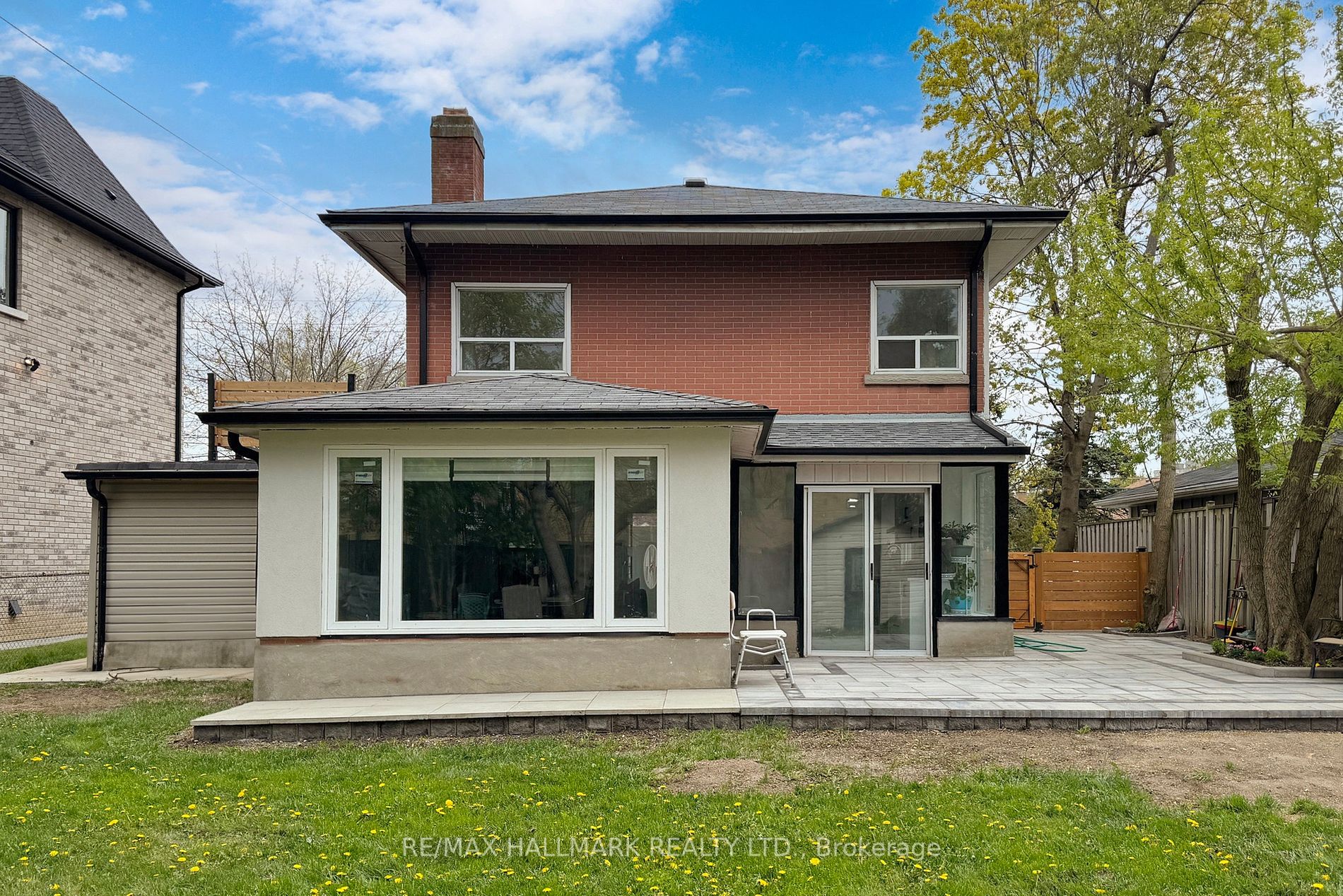 18 Cadillac Ave