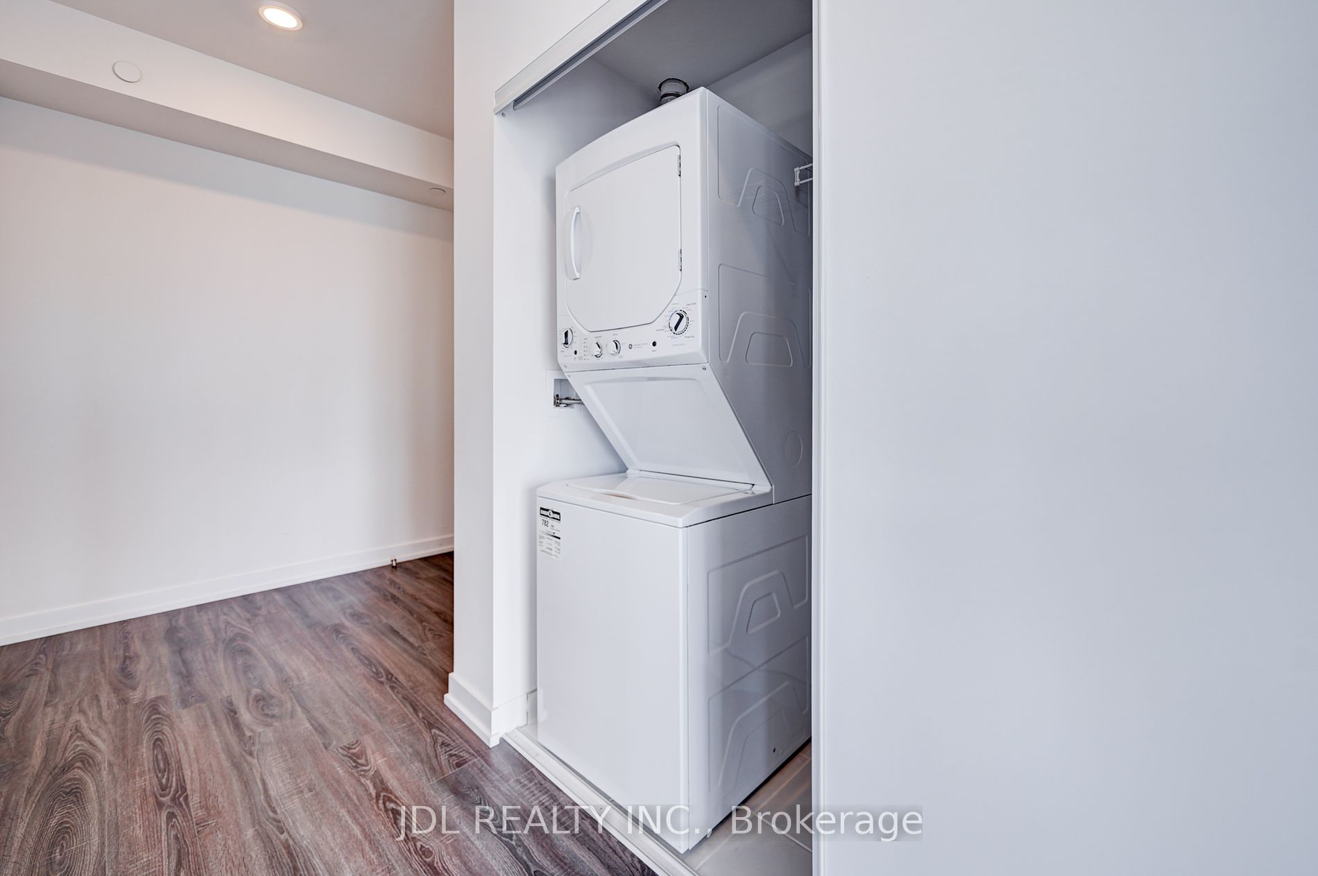 20 Edward St, #1503