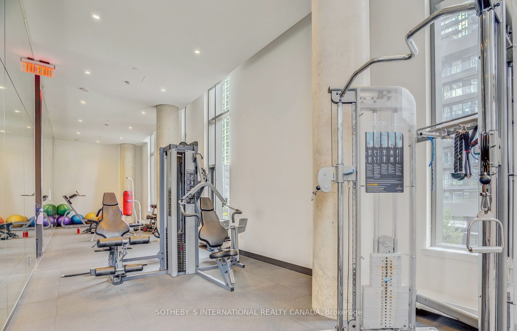 170 Fort York Blvd, #2405