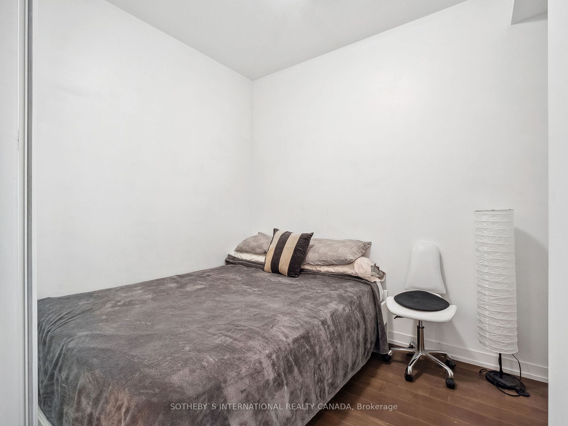 170 Fort York Blvd, #2405