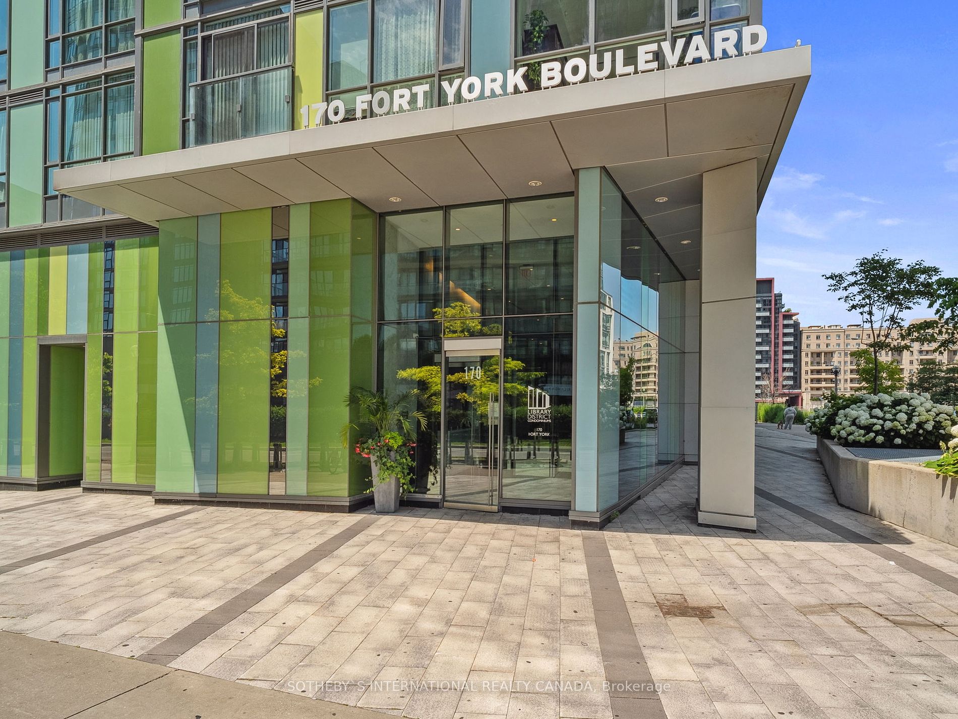 170 Fort York Blvd, #2405
