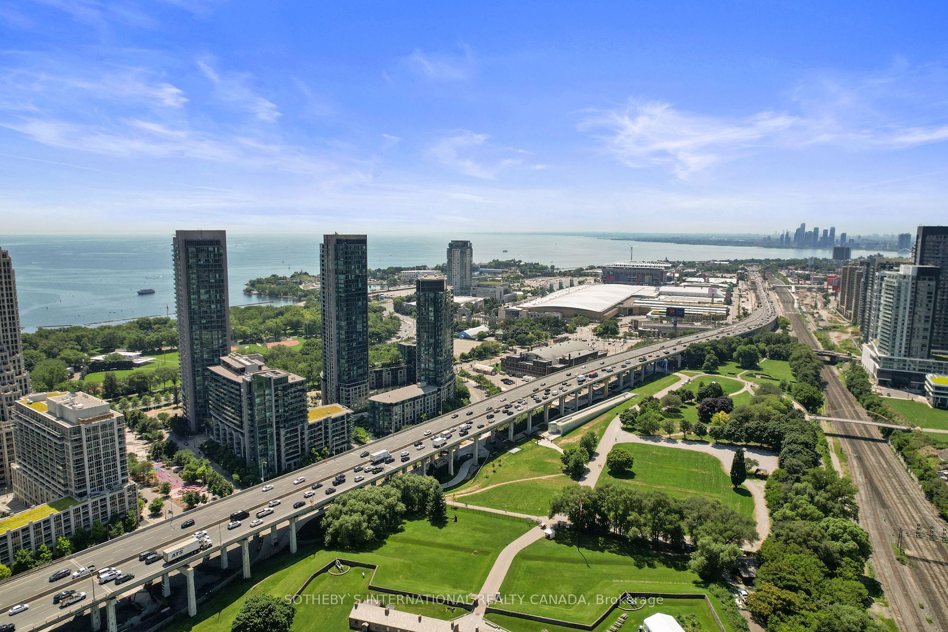 170 Fort York Blvd, #2405