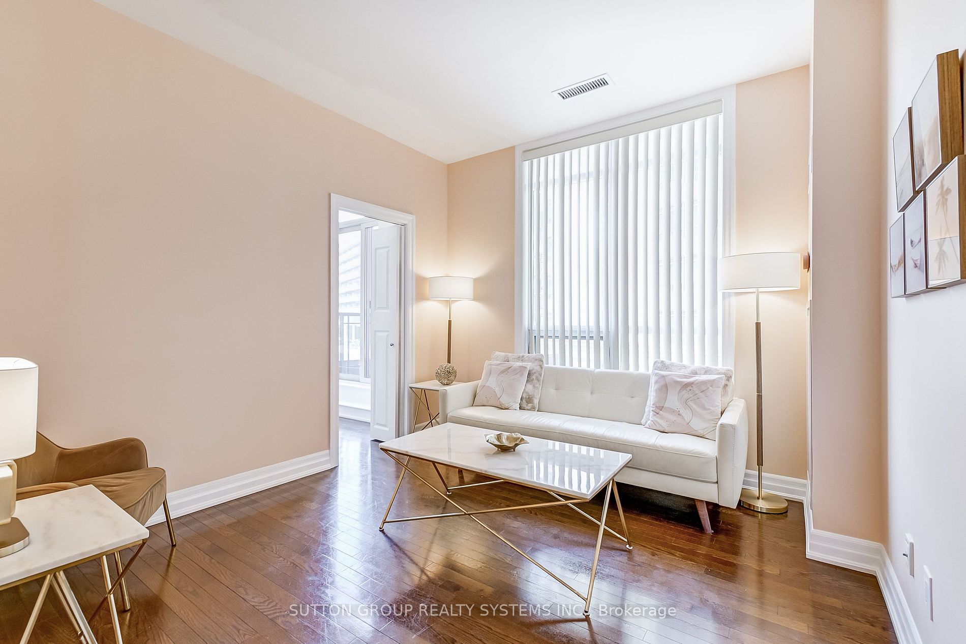 15 Rean Drive #408