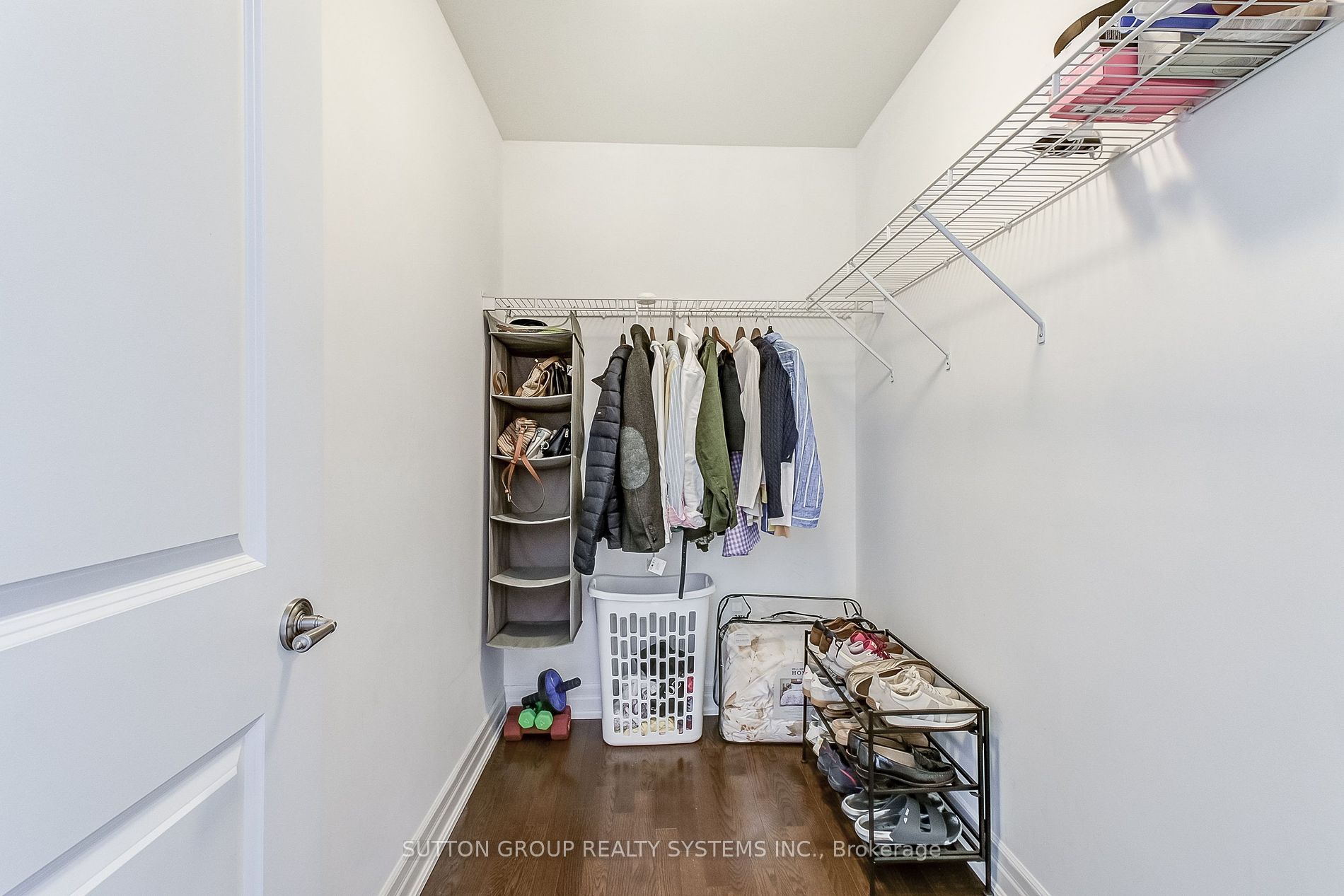 15 Rean Drive #408