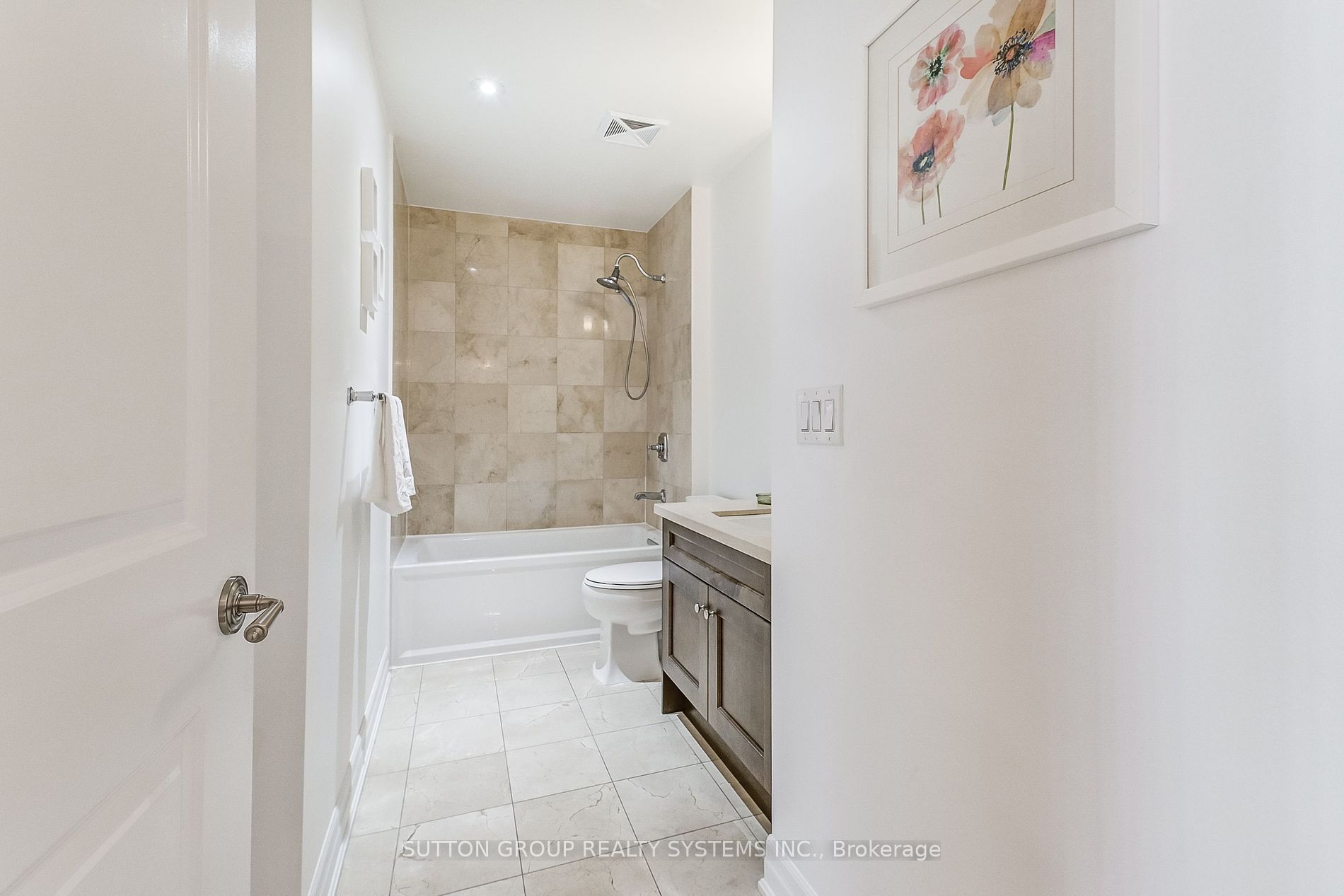 15 Rean Drive #408