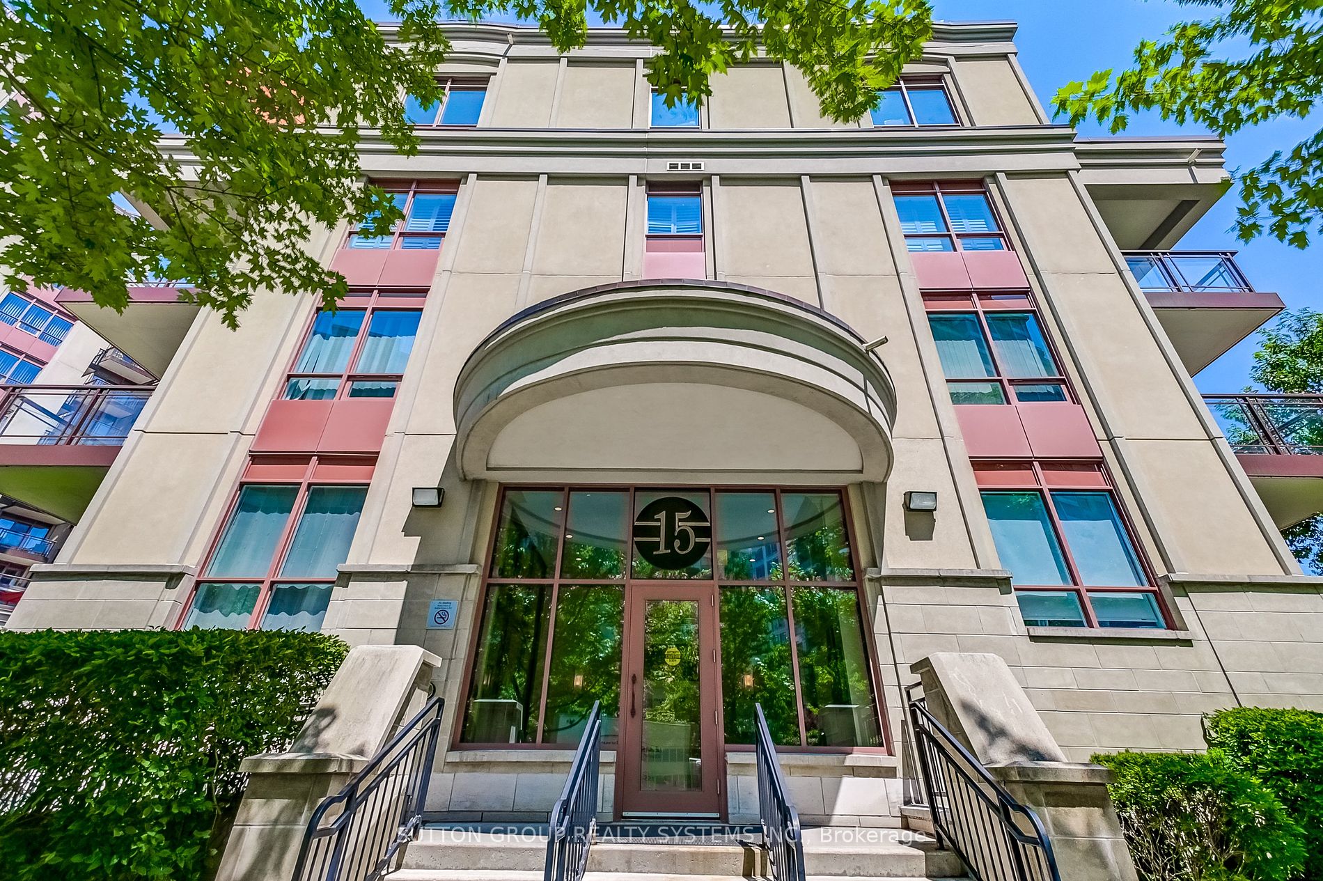 15 Rean Drive #408
