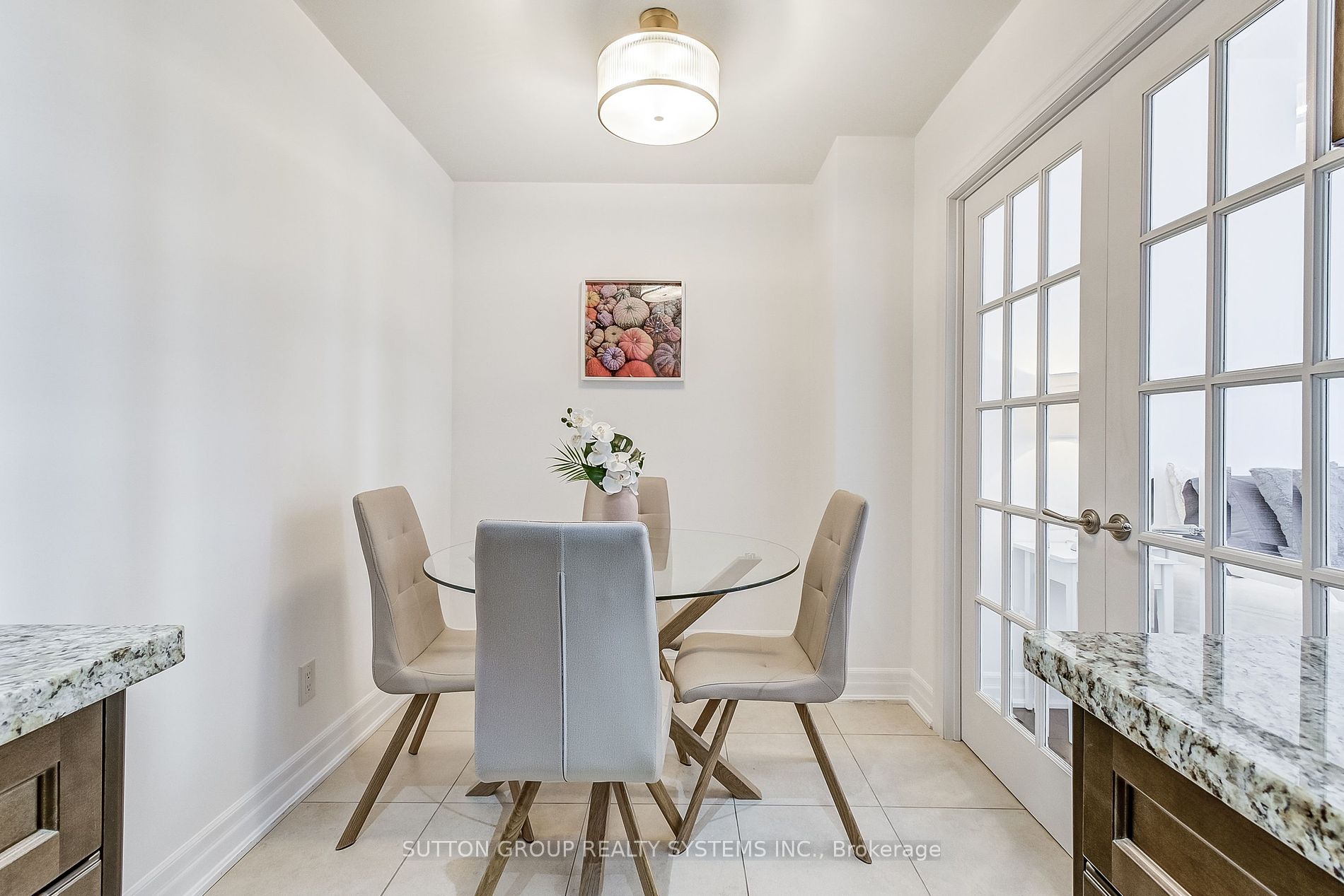 15 Rean Drive #408