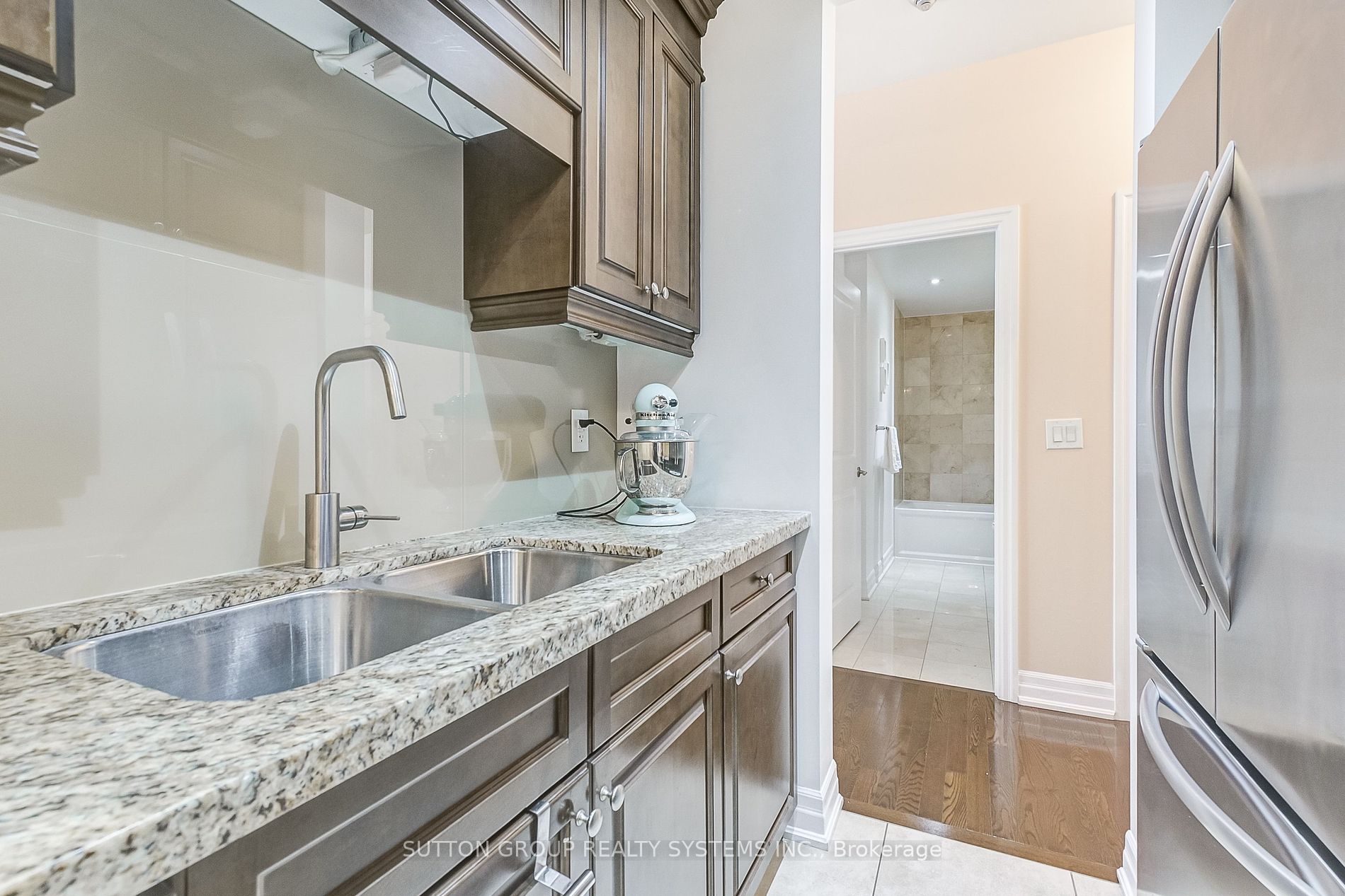 15 Rean Drive #408