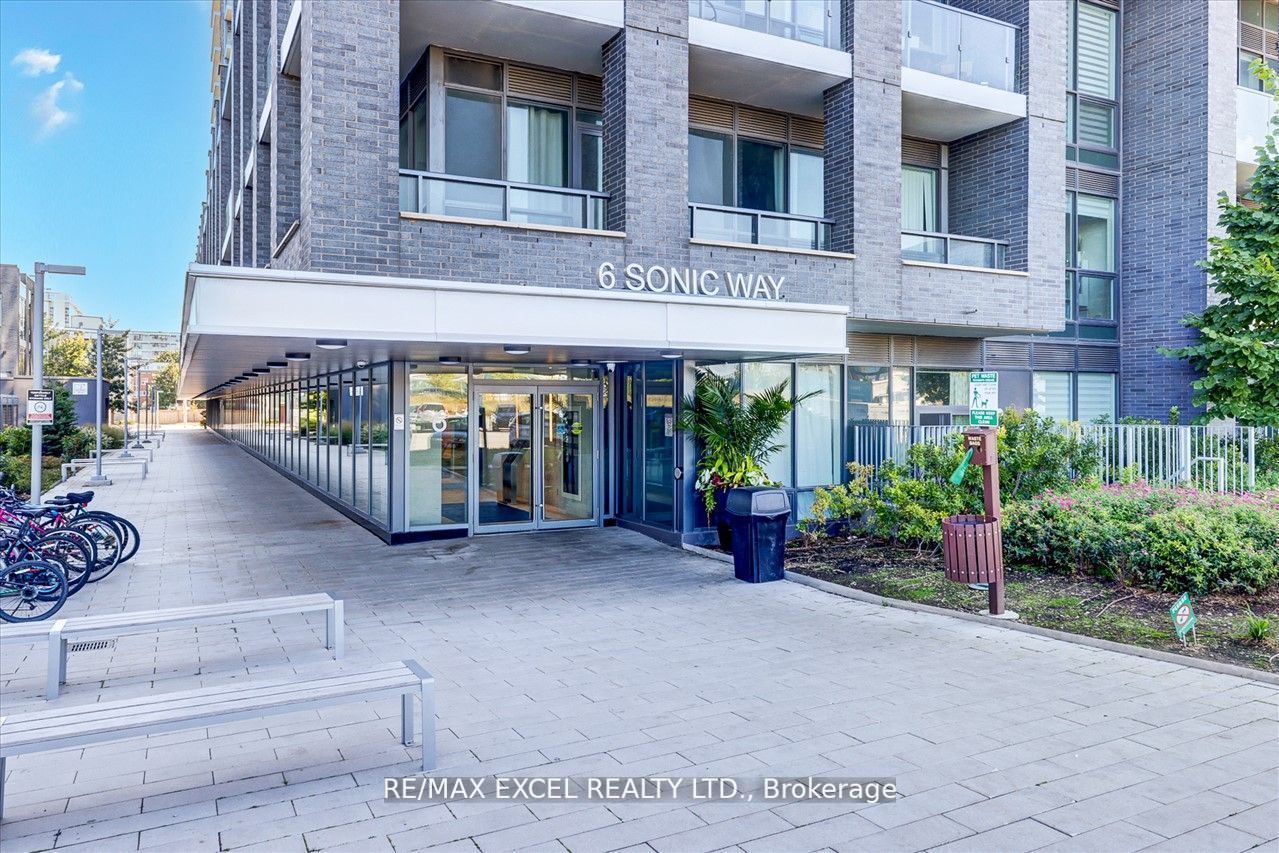6 Sonic Way, #N312