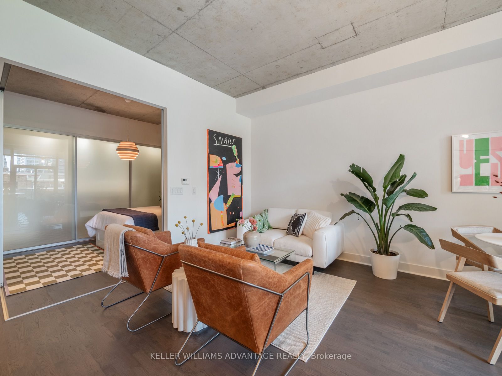 399 Adelaide Street W, #413