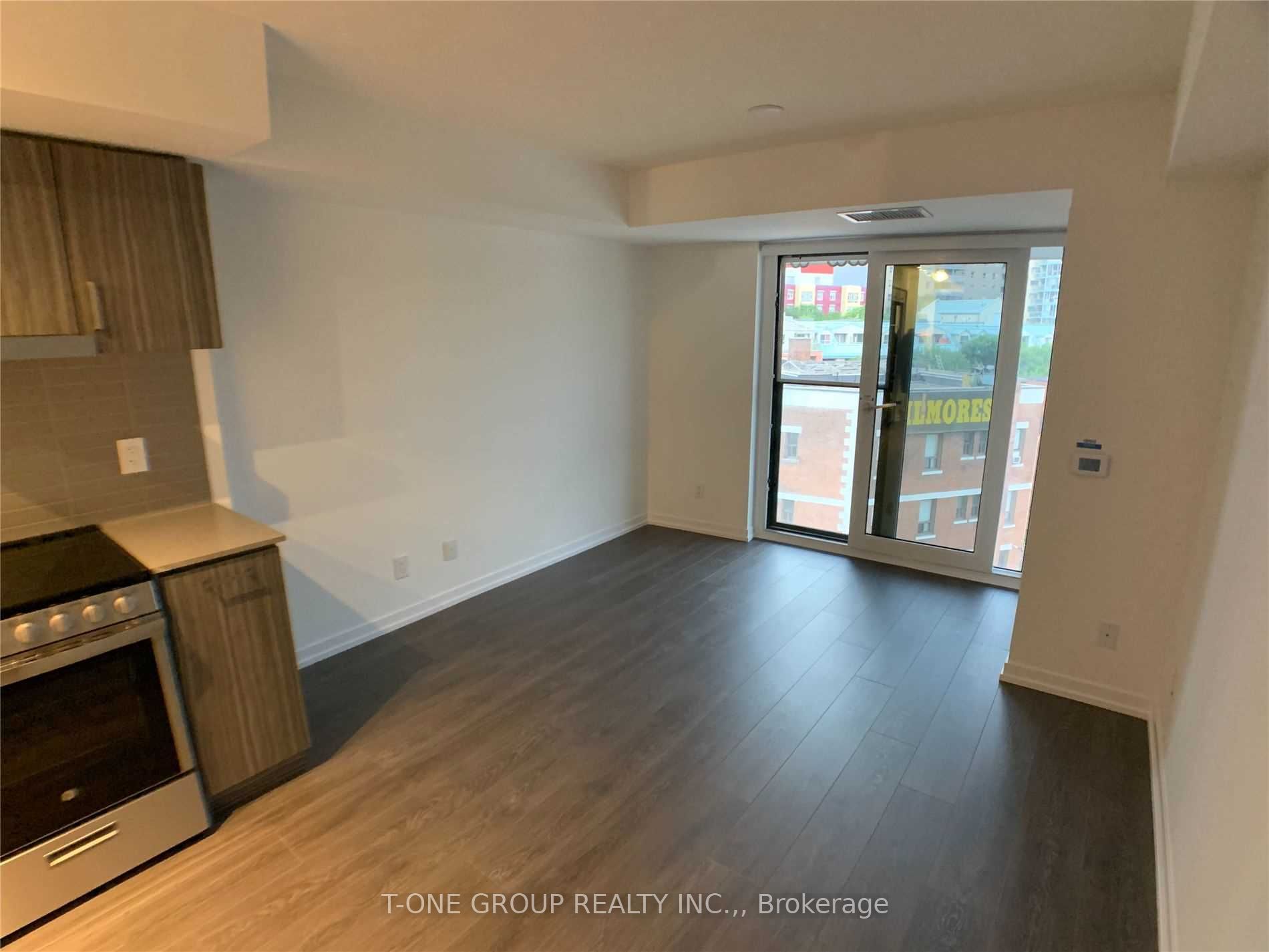 219 Dundas Street E #610