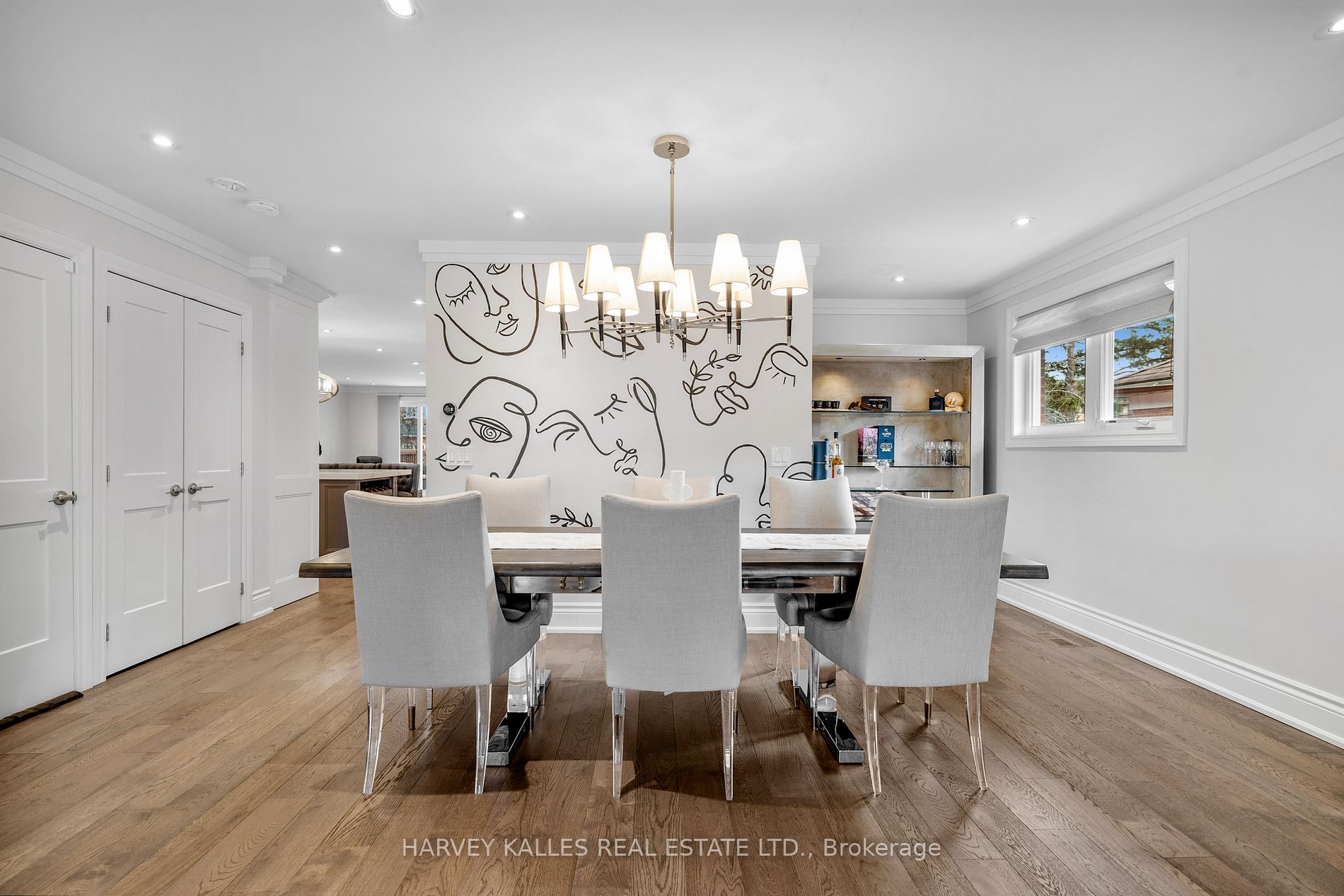 33 Madawaska Avenue