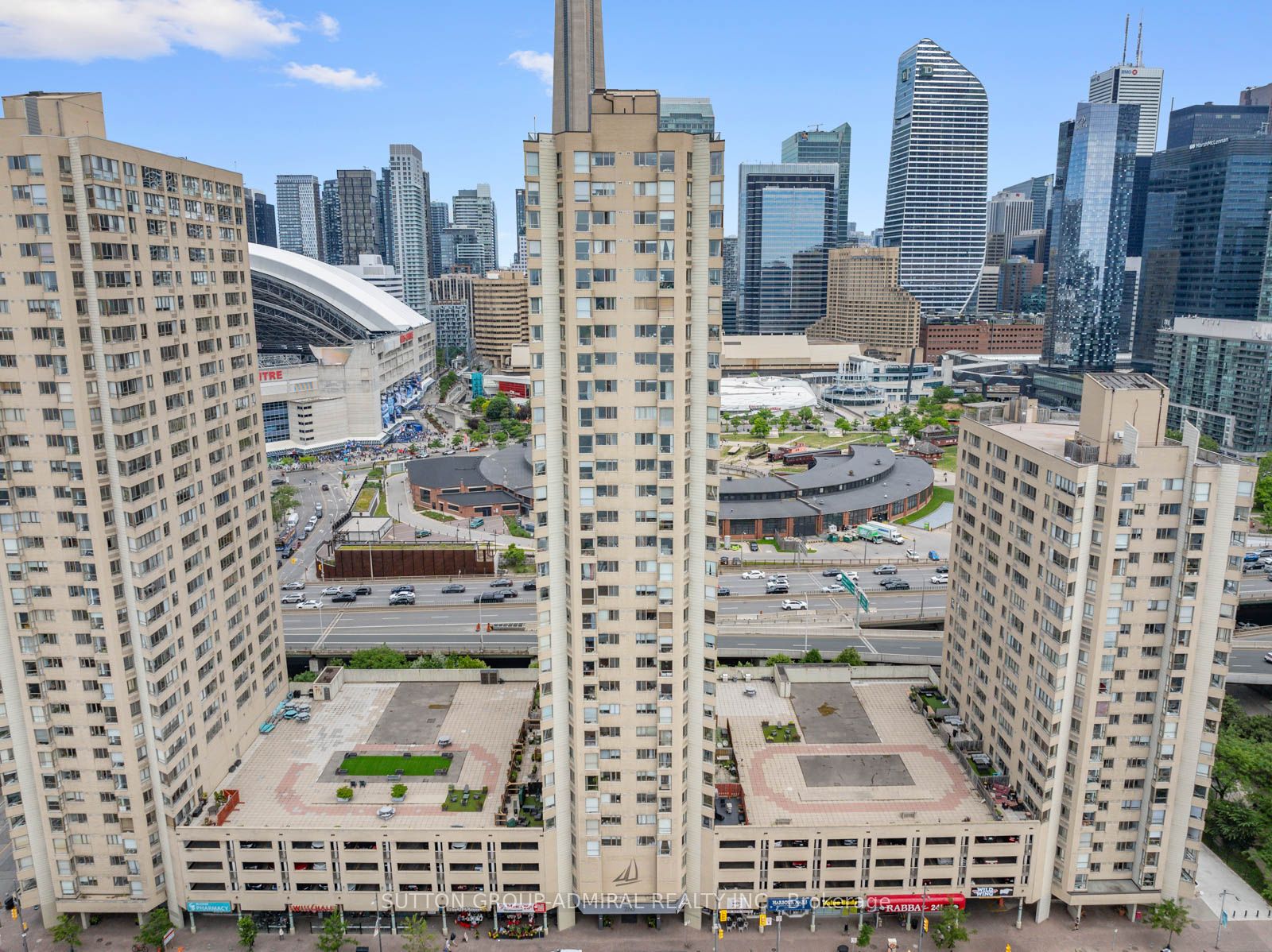 260 Queens Quay W, #1406