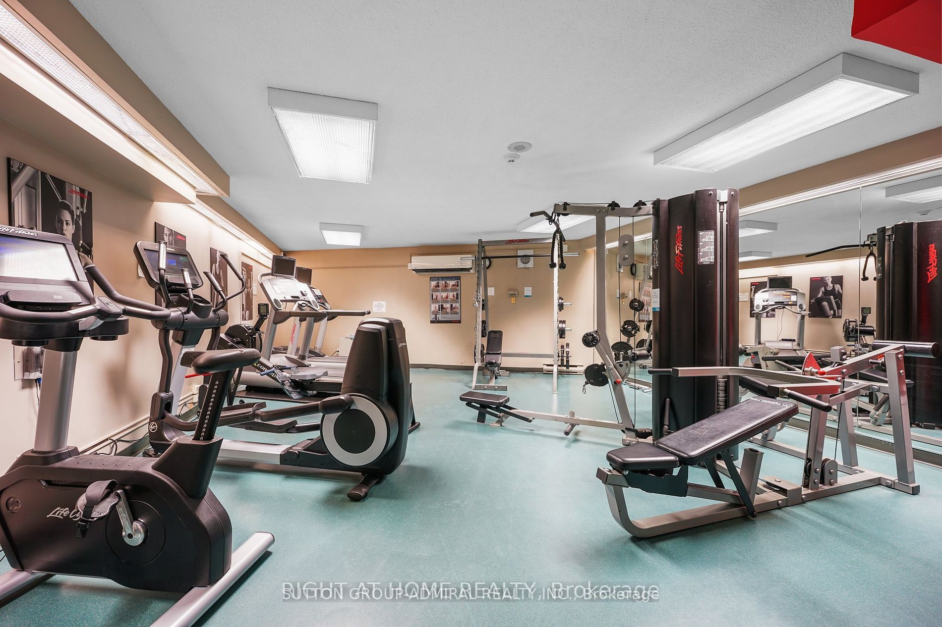 260 Queens Quay W, #1406