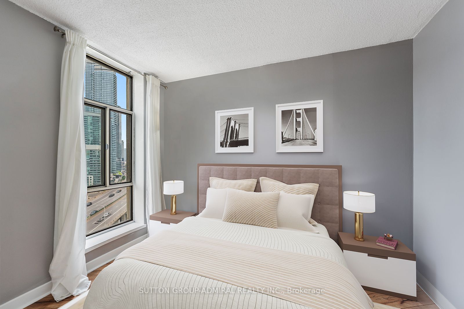 260 Queens Quay W, #1406