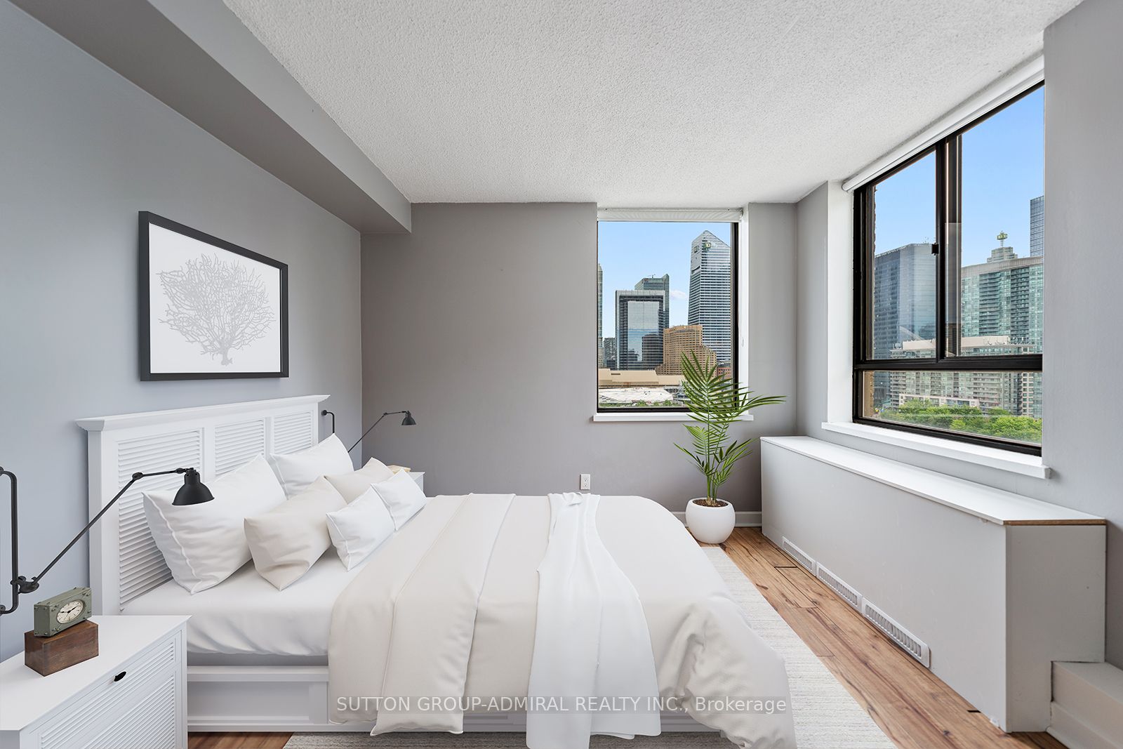 260 Queens Quay W, #1406