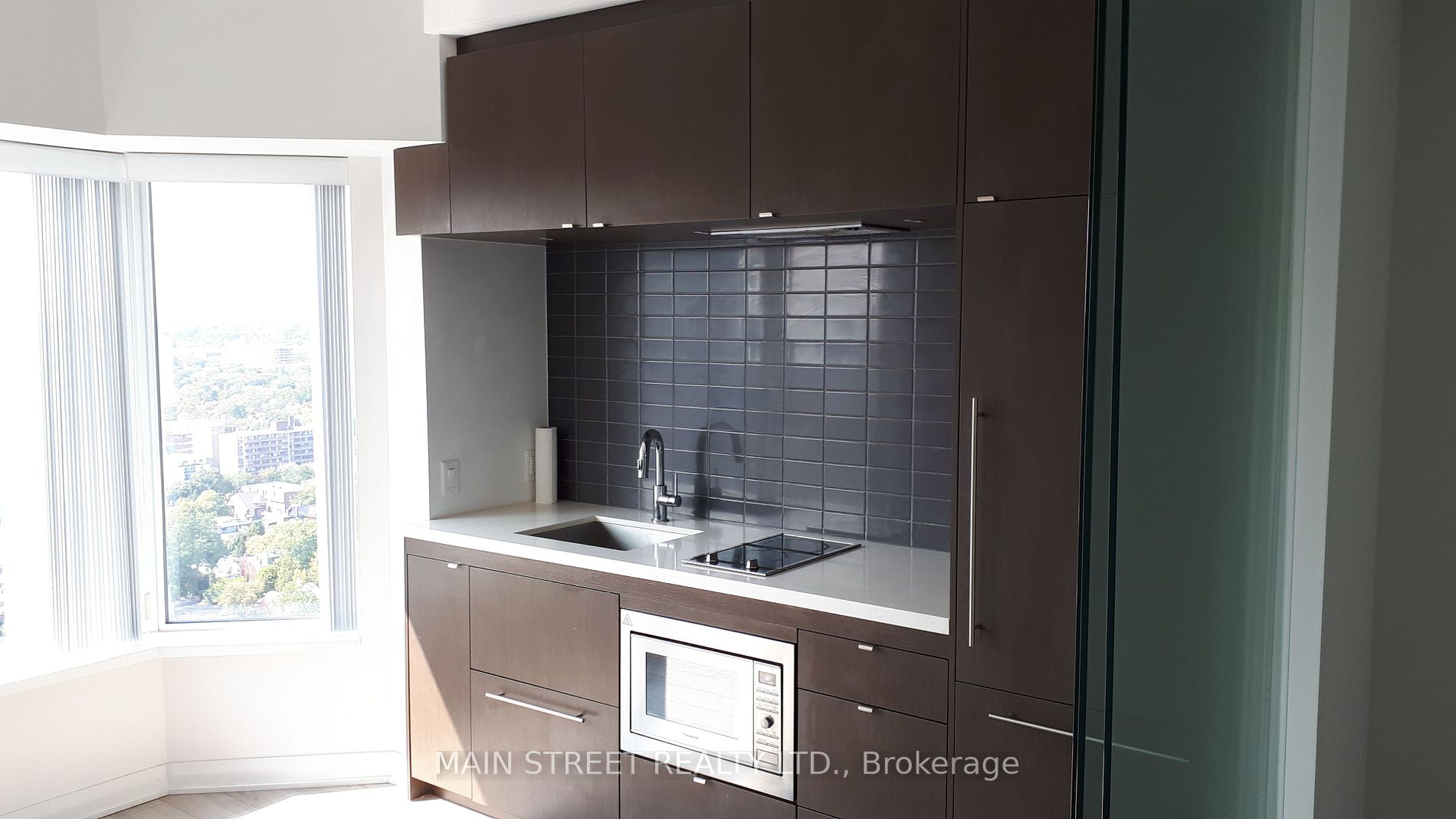 155 Yorkville Avenue, #3015