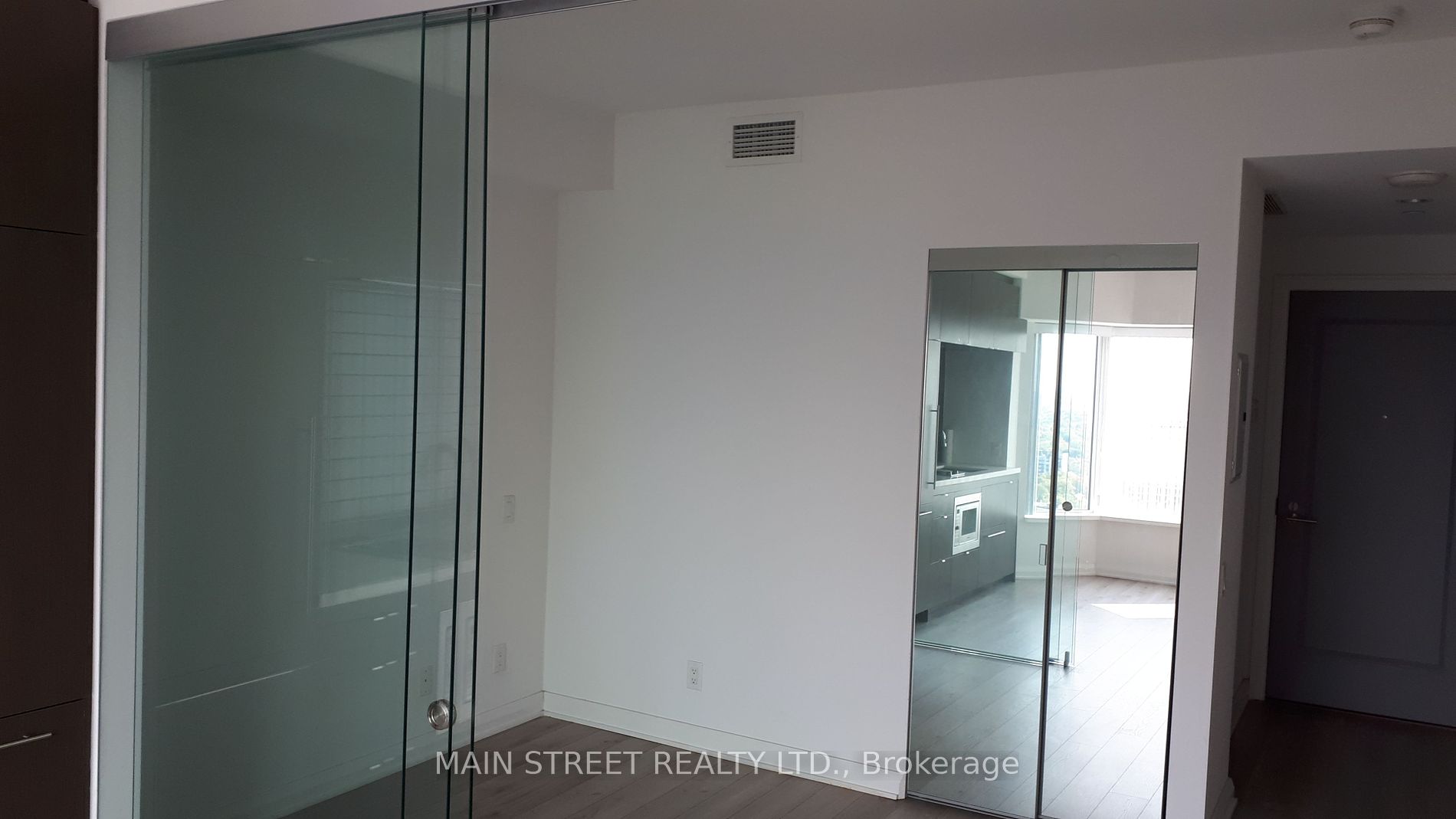 155 Yorkville Avenue, #3015