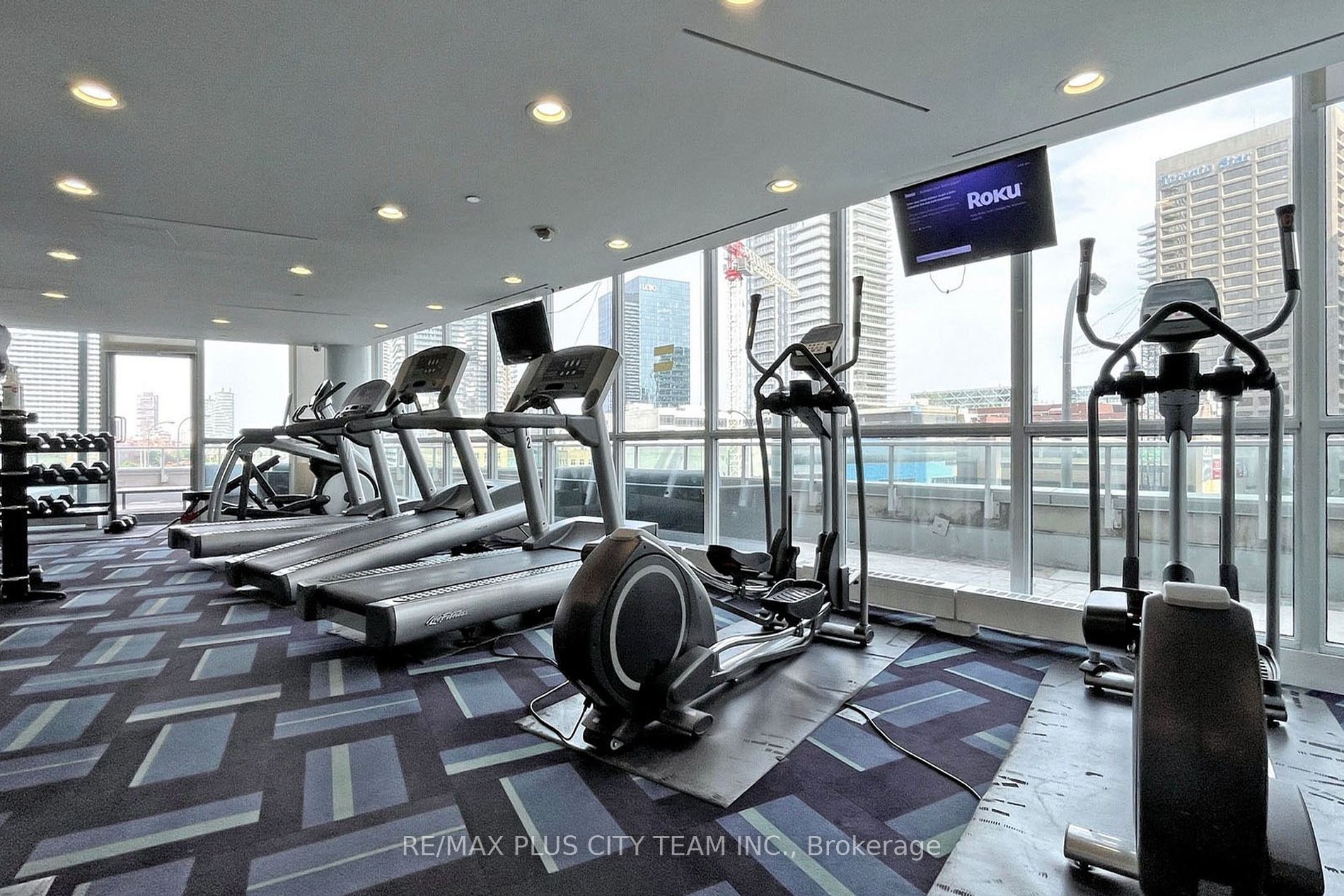 18 Yonge St, #1801