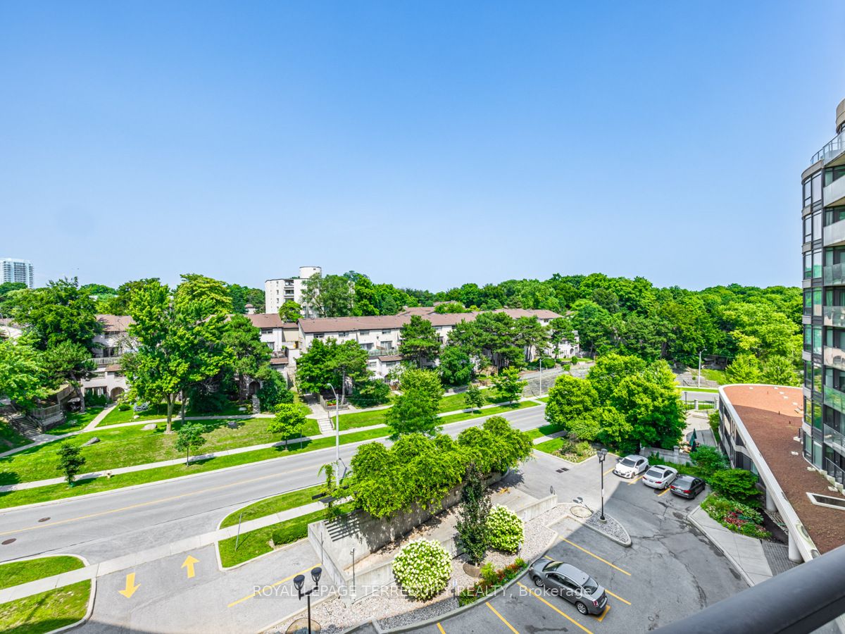 18 Valley Woods Rd, #1001