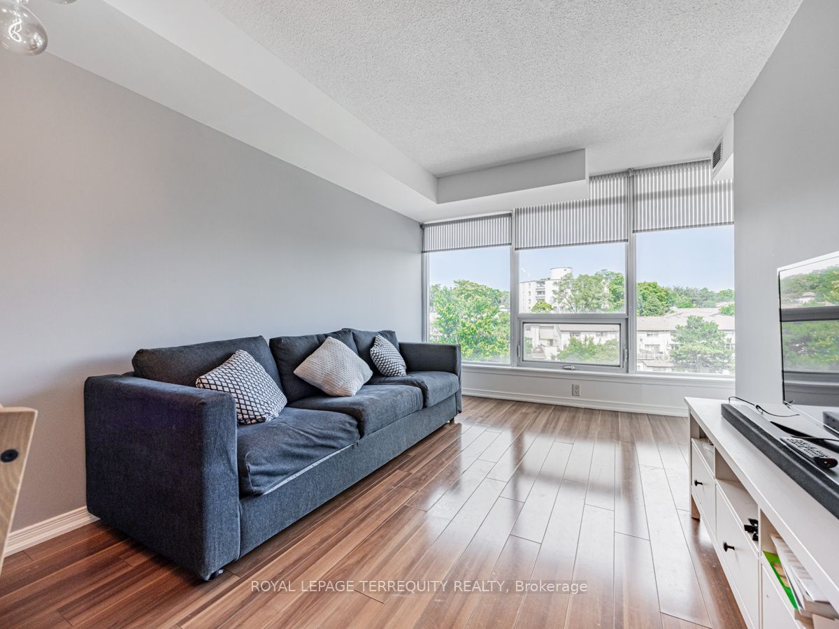 18 Valley Woods Rd, #1001