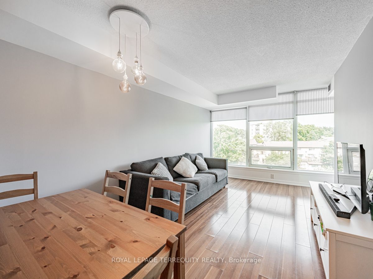 18 Valley Woods Rd, #1001