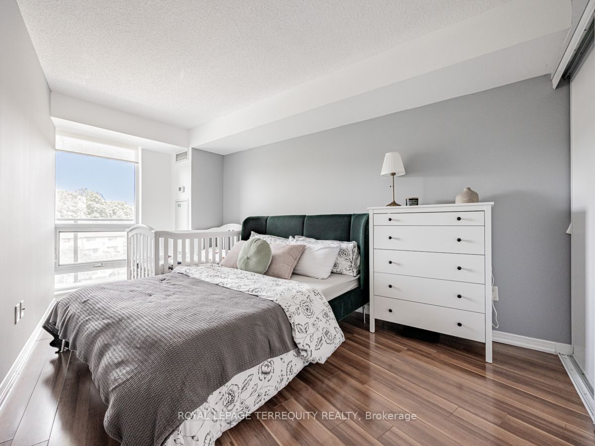 18 Valley Woods Rd, #1001