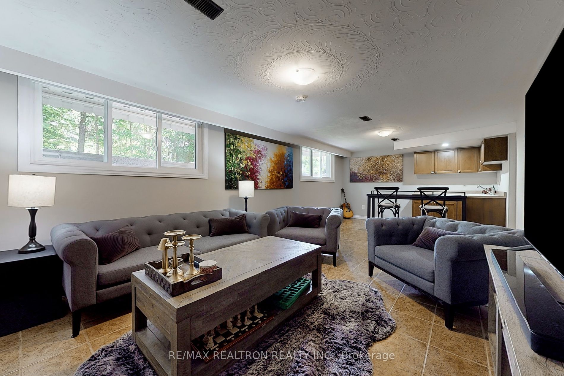8 Tobruk Crescent