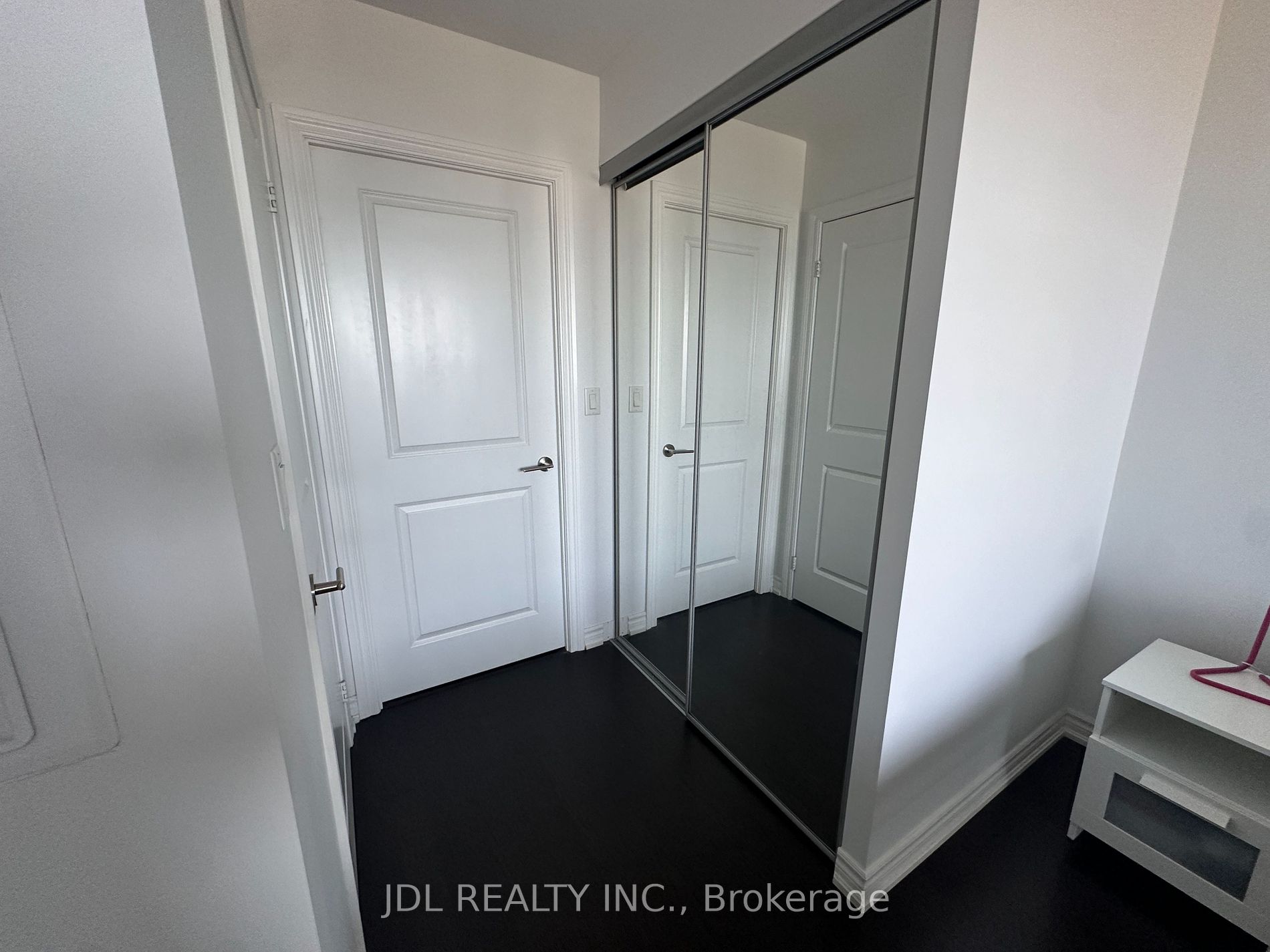 386 Yonge Street #5505