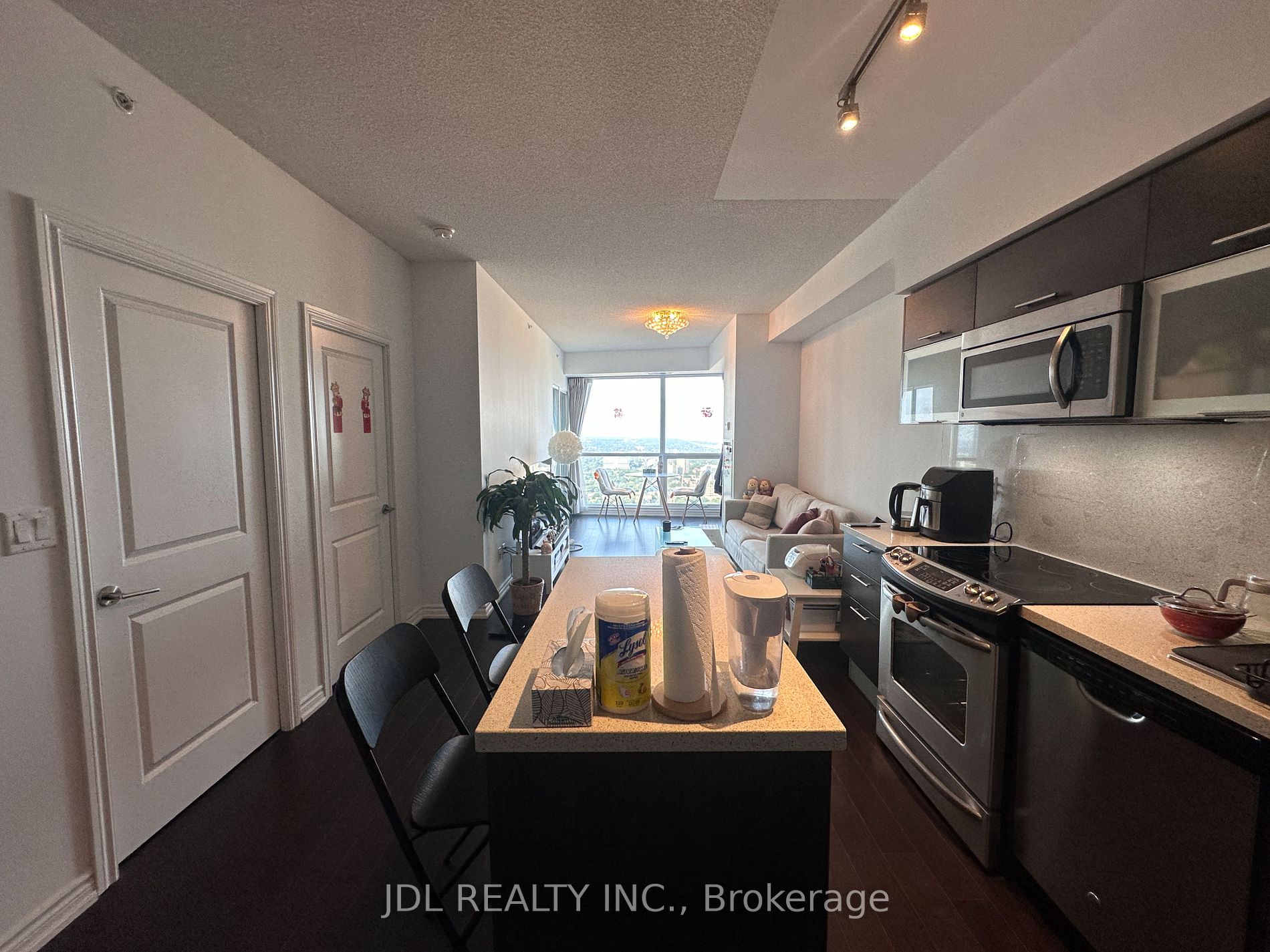 386 Yonge Street #5505