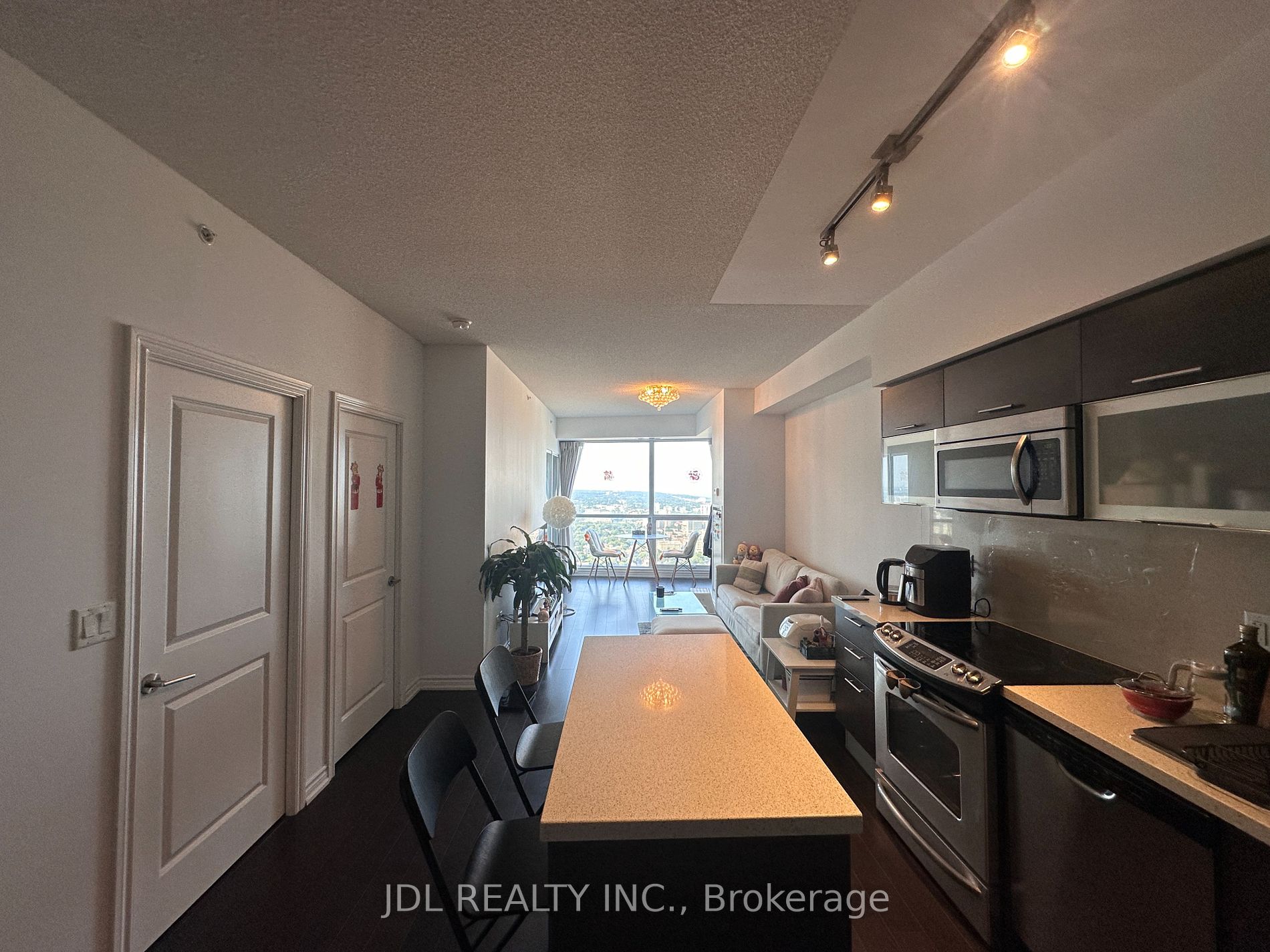 386 Yonge Street #5505