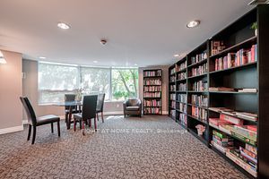 18 Valley Woods Rd, #813