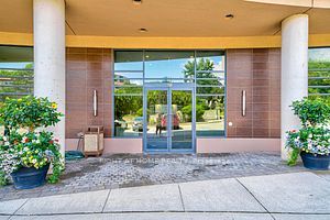 18 Valley Woods Rd, #813