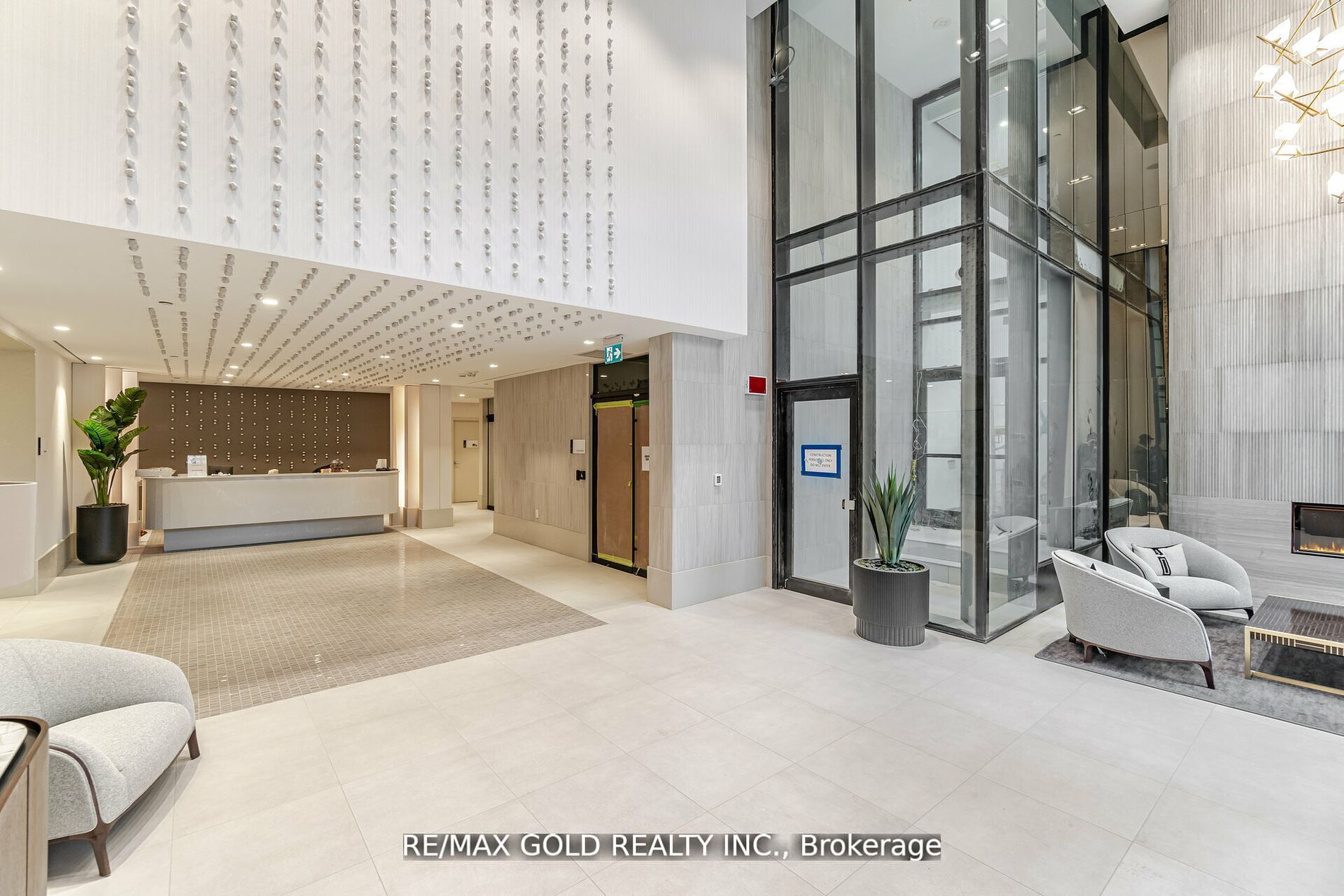 2020 Bathurst Street #216