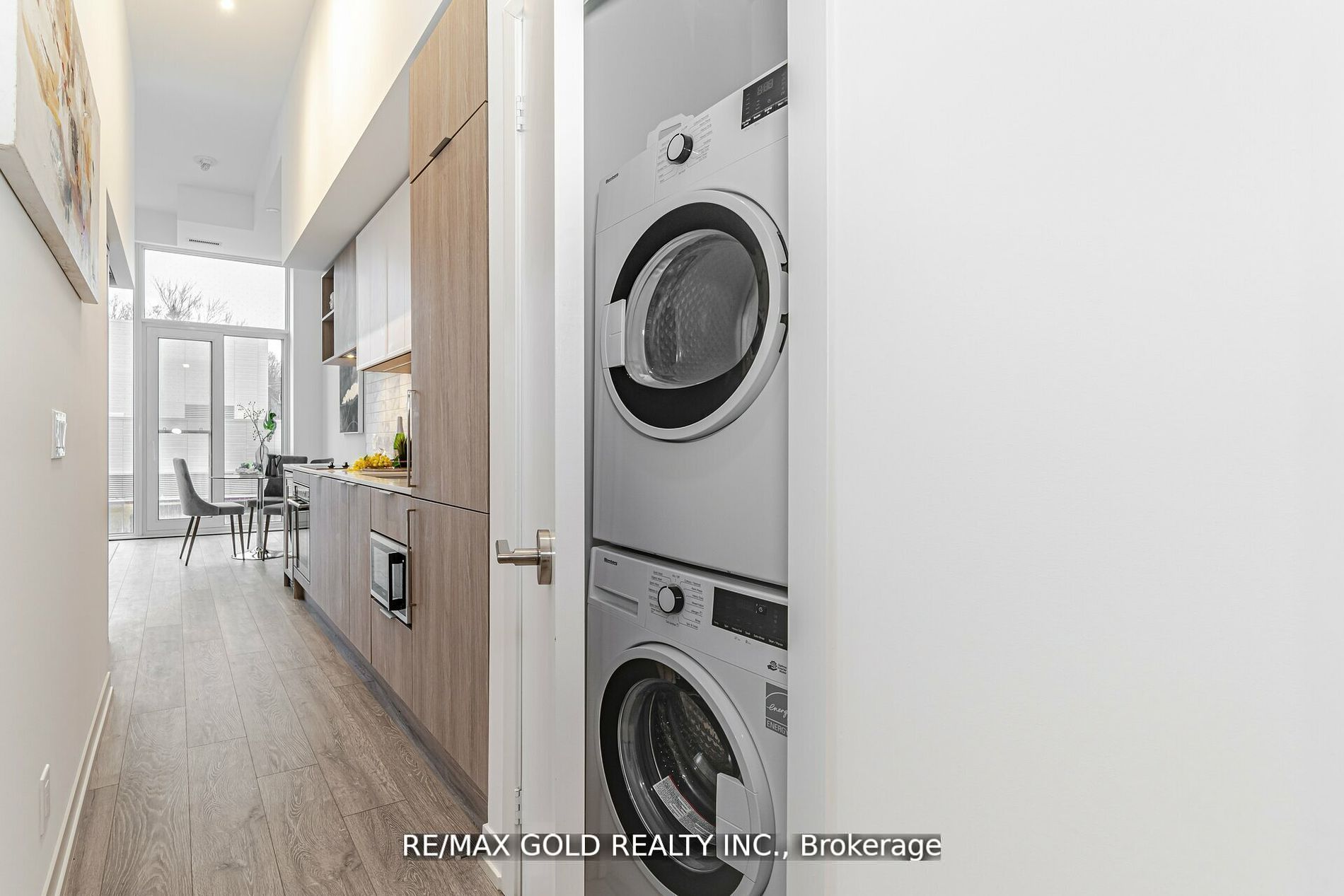 2020 Bathurst Street #216