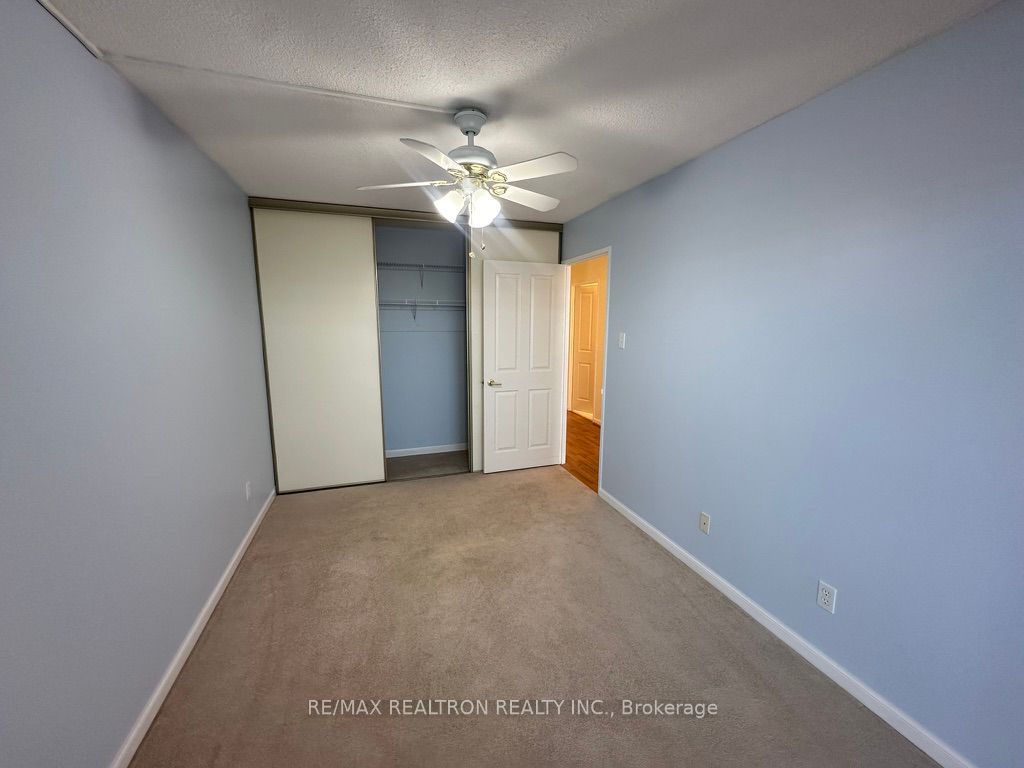 1121 Steeles Avenue W, #802