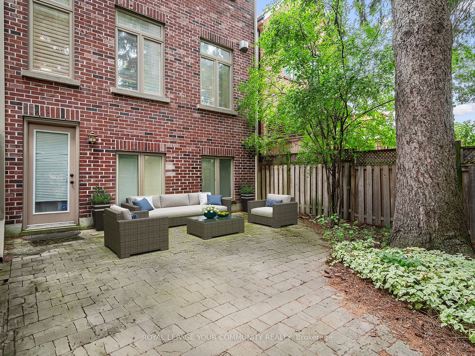 136 Bowood Avenue