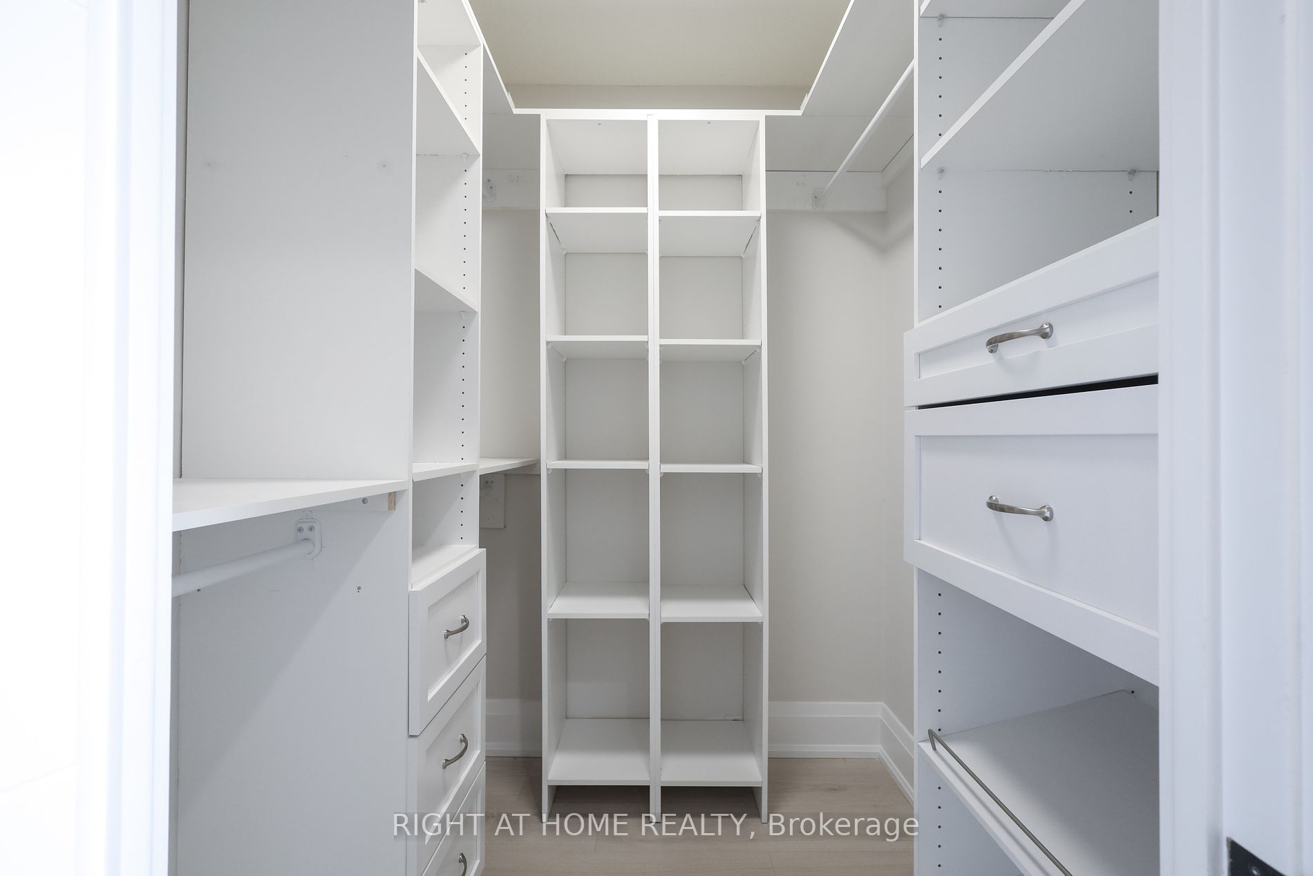 1555 Finch Ave E, #1205