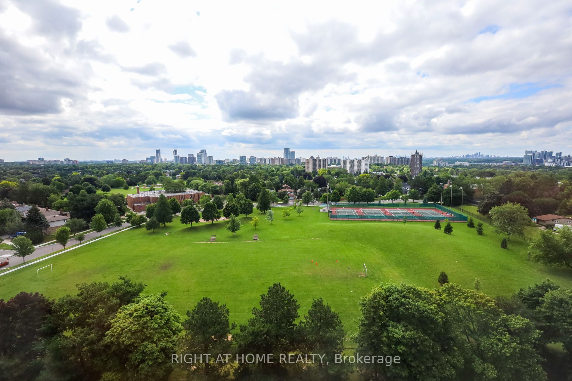 1555 Finch Ave E, #1205
