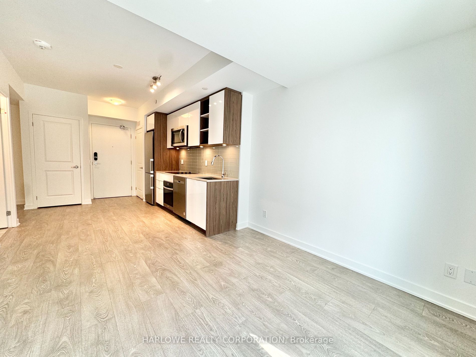 543 Richmond Street W #1227