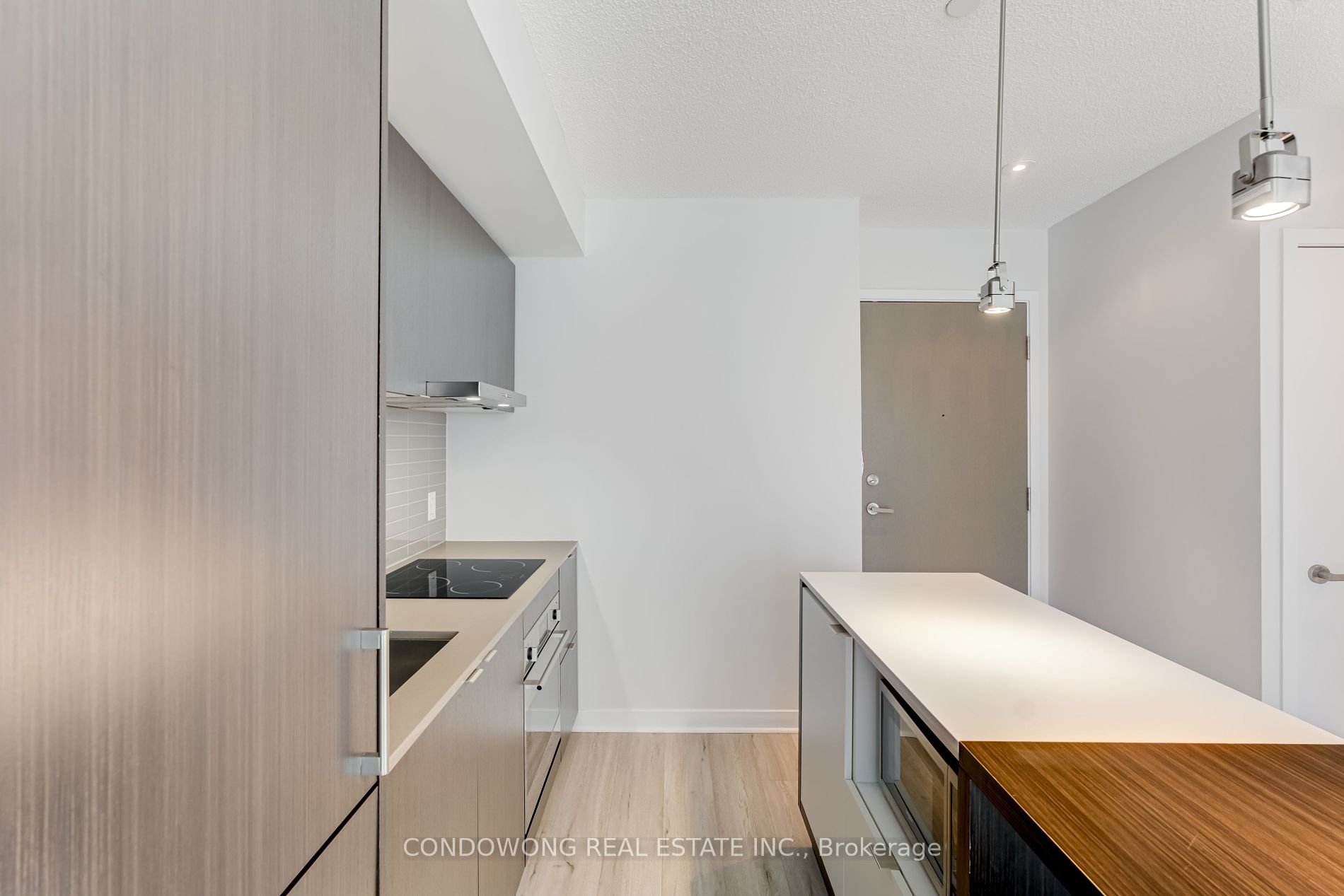 100 Harbour St, #1703