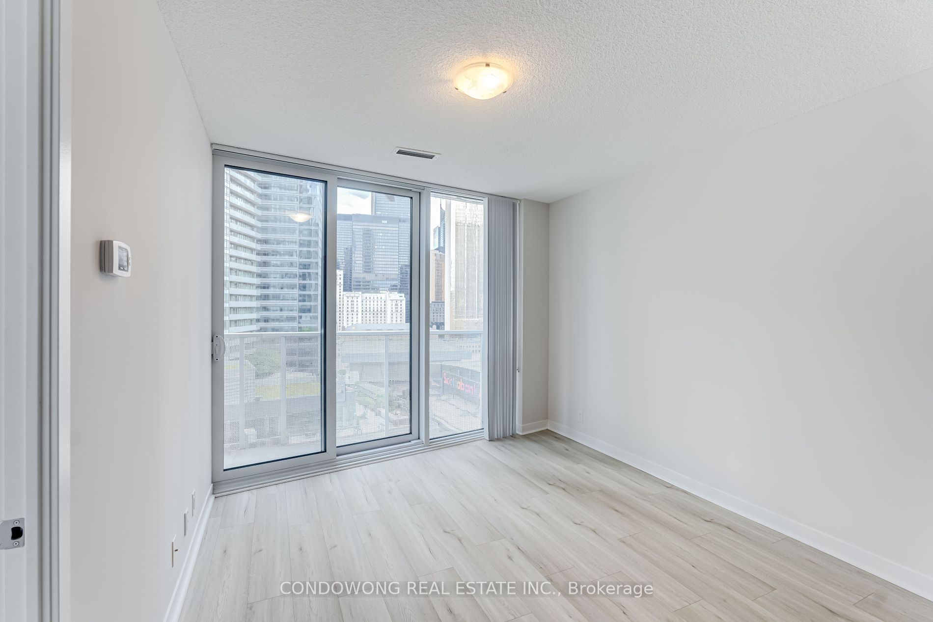 100 Harbour St, #1703