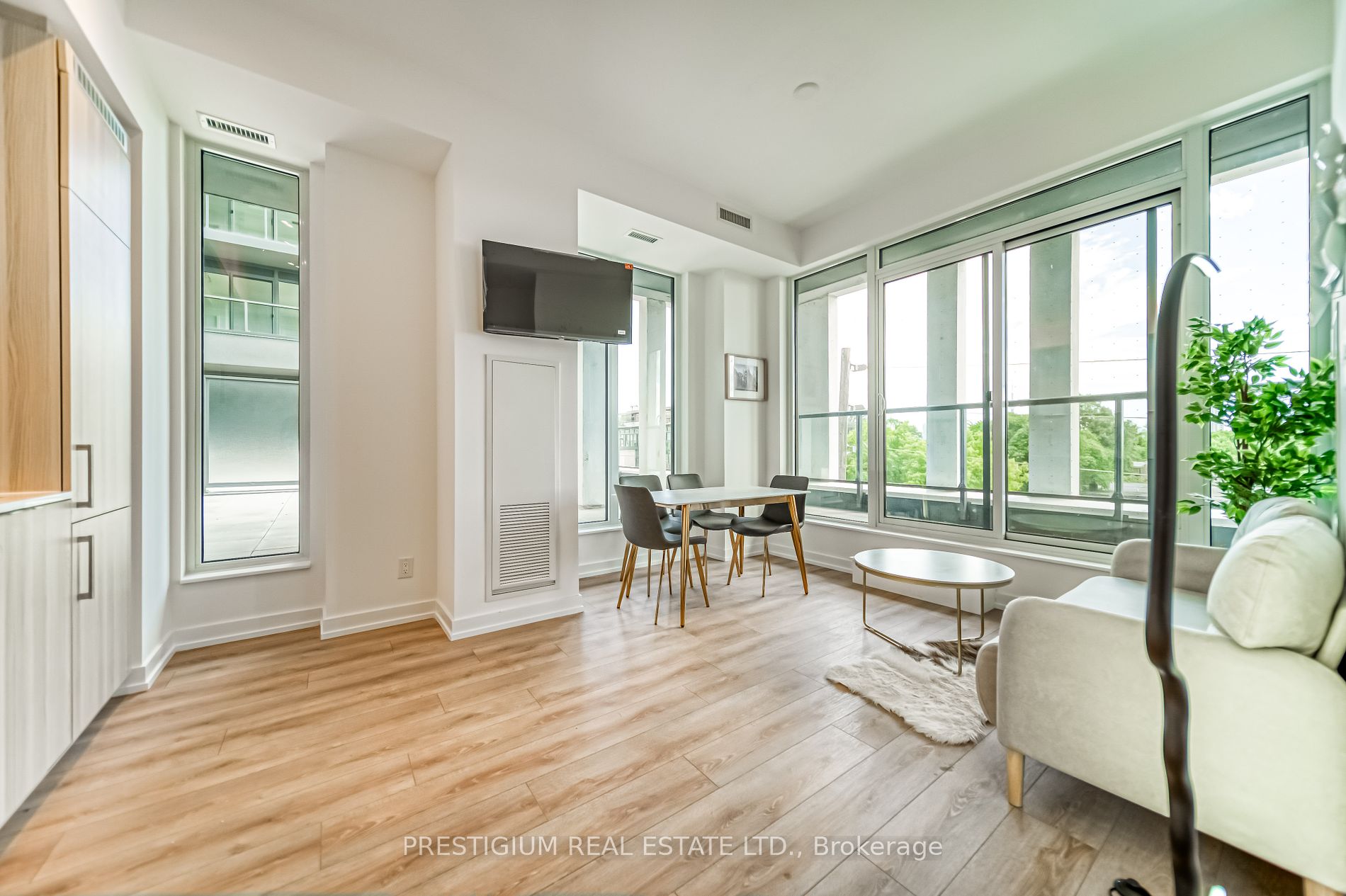 500 Dupont Street #303