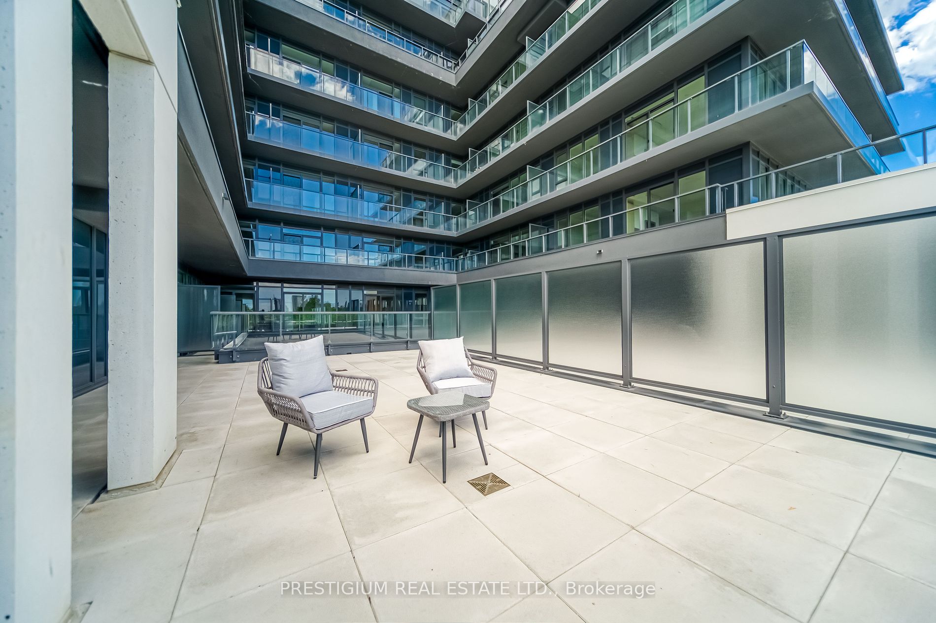 500 Dupont Street #303