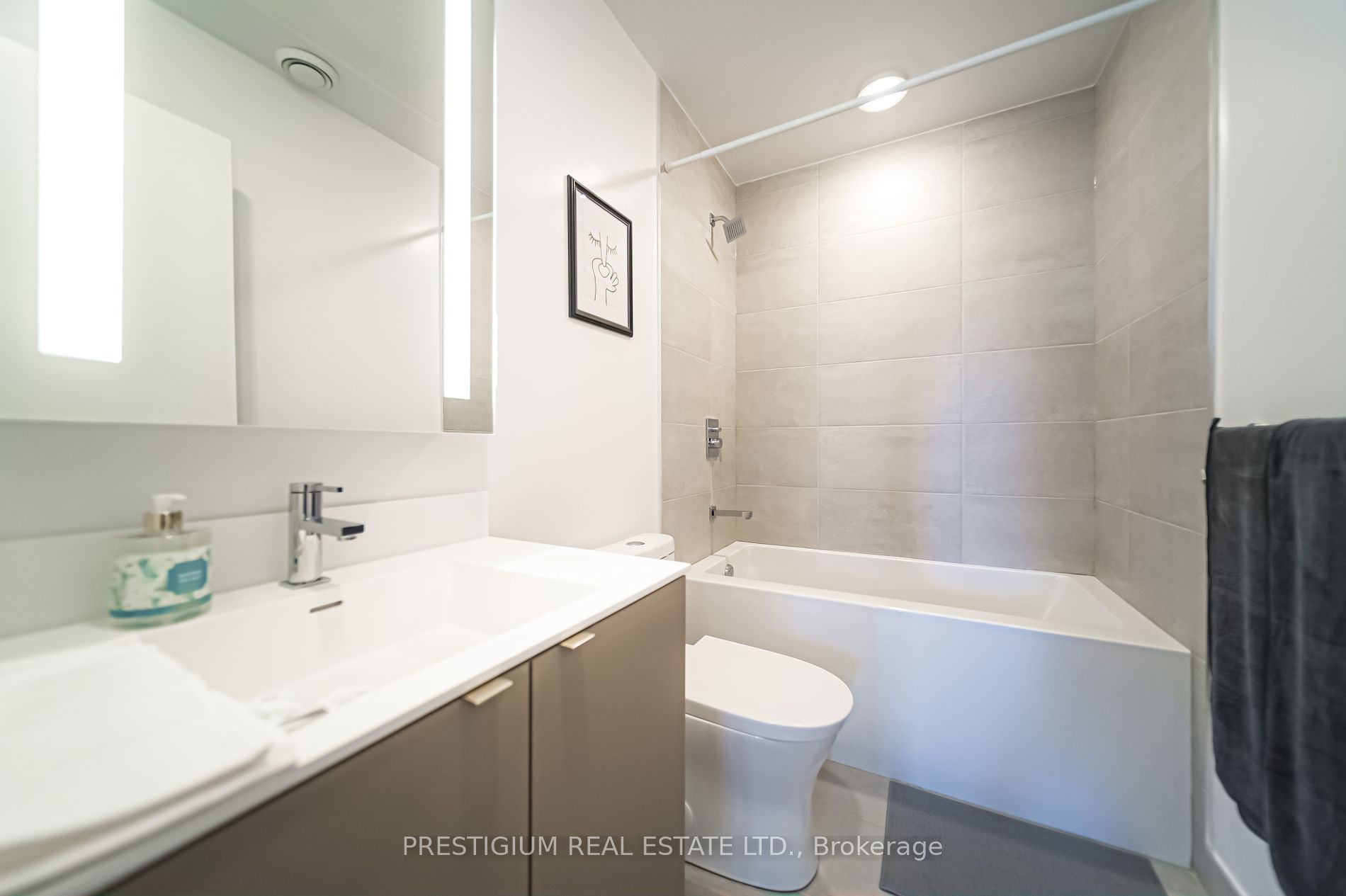 500 Dupont Street #303