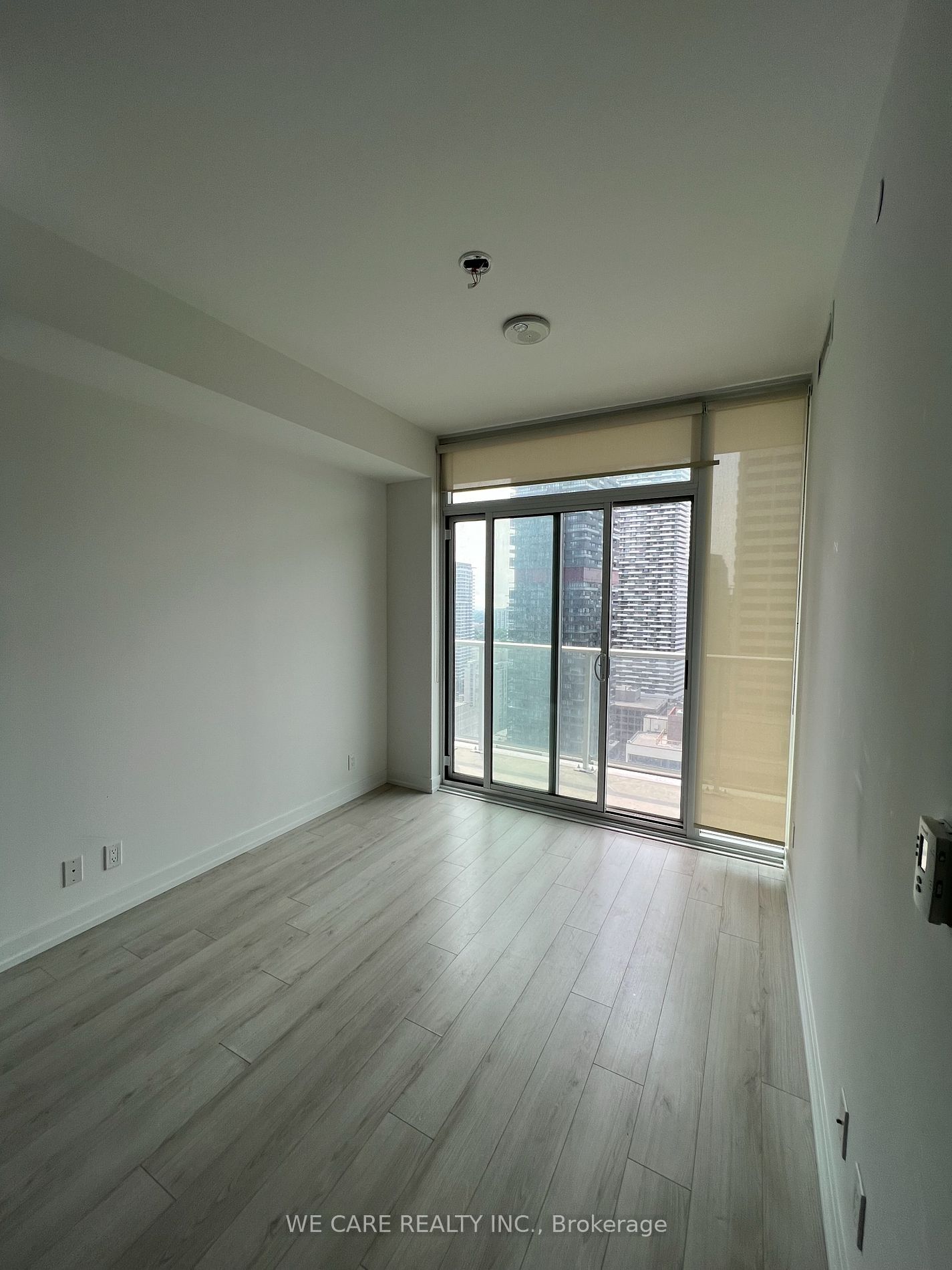 33 Helendale Avenue #2208